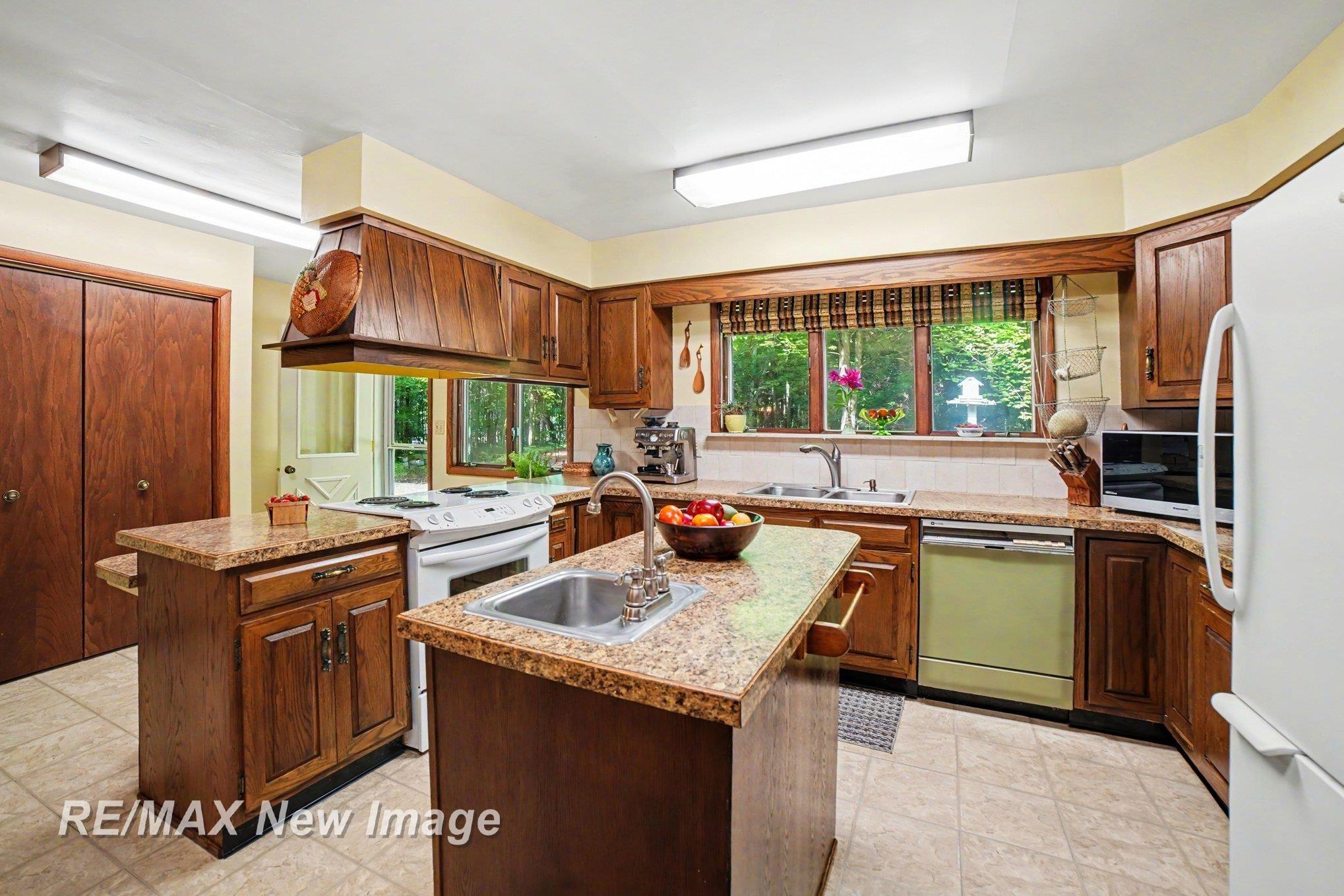 4093 Pruess Road