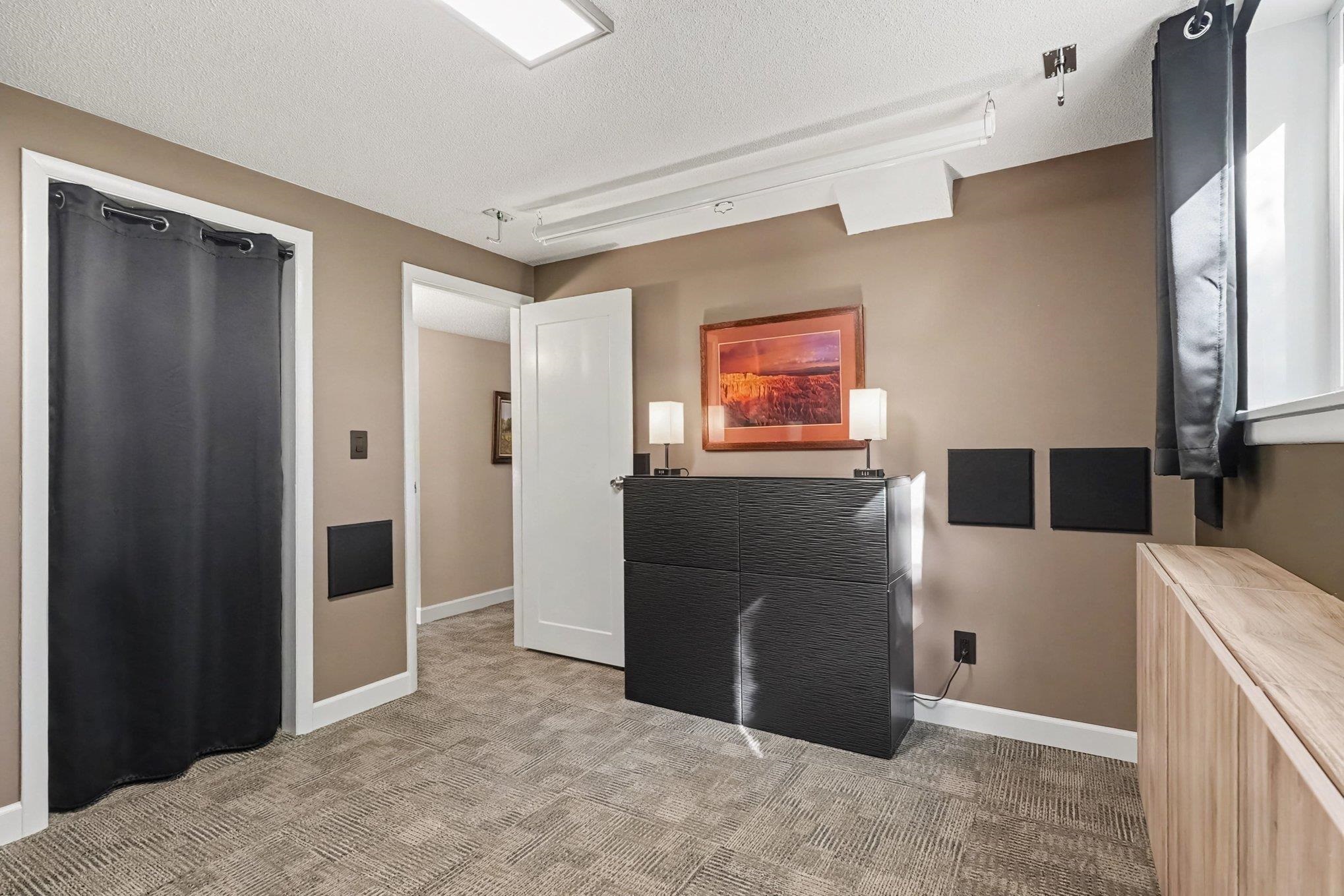 413 Hollybrook Drive