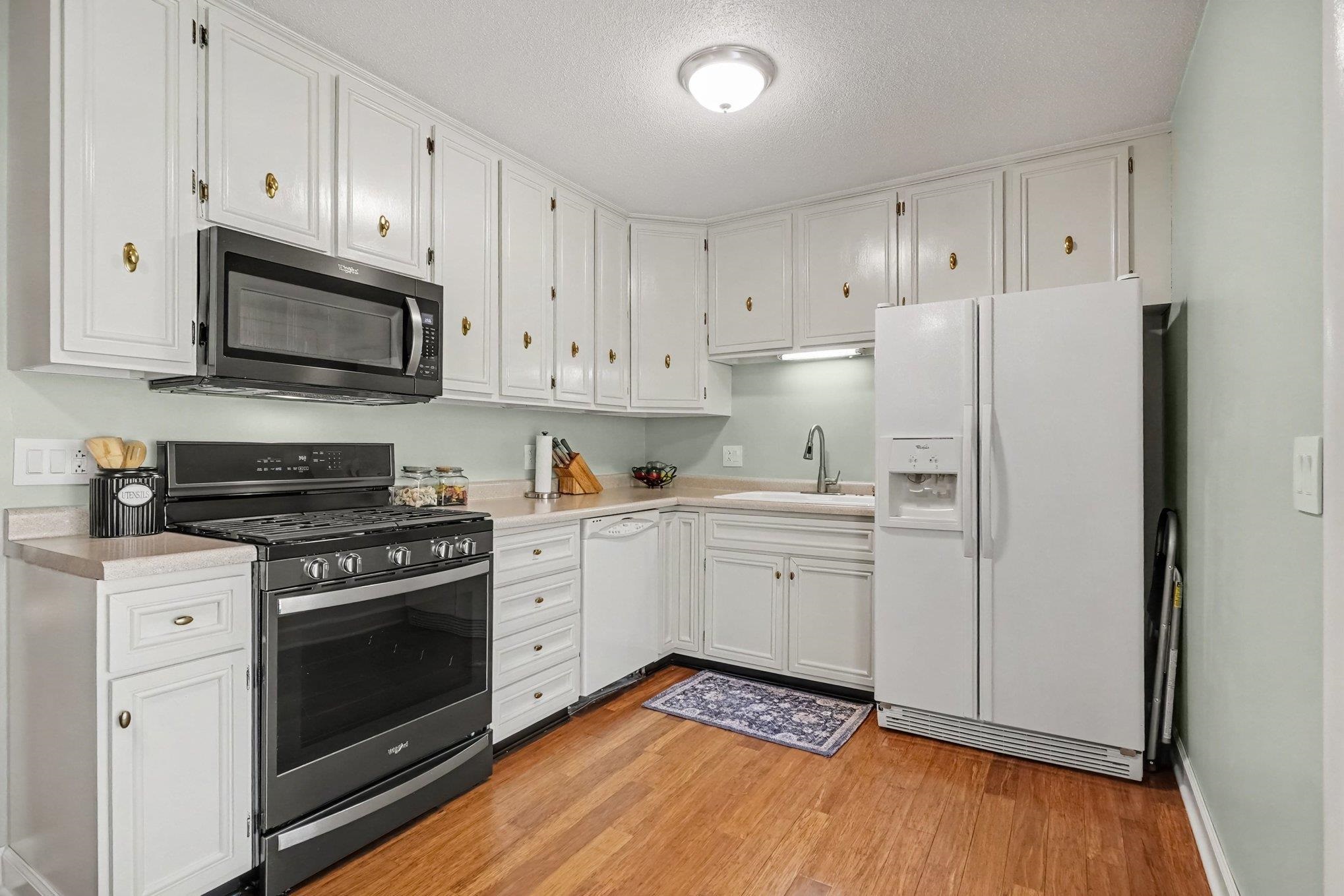 413 Hollybrook Drive