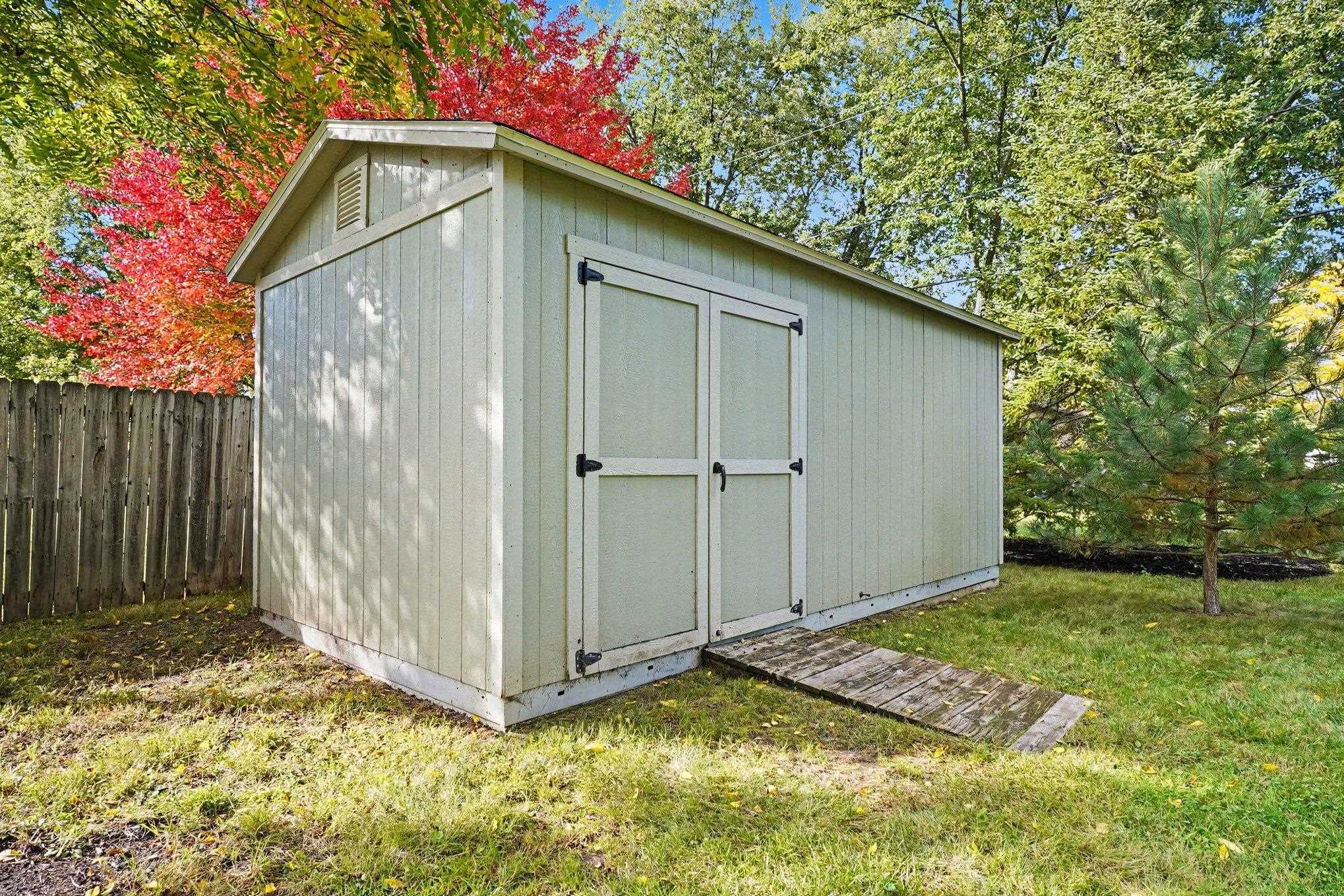 413 Hollybrook Drive