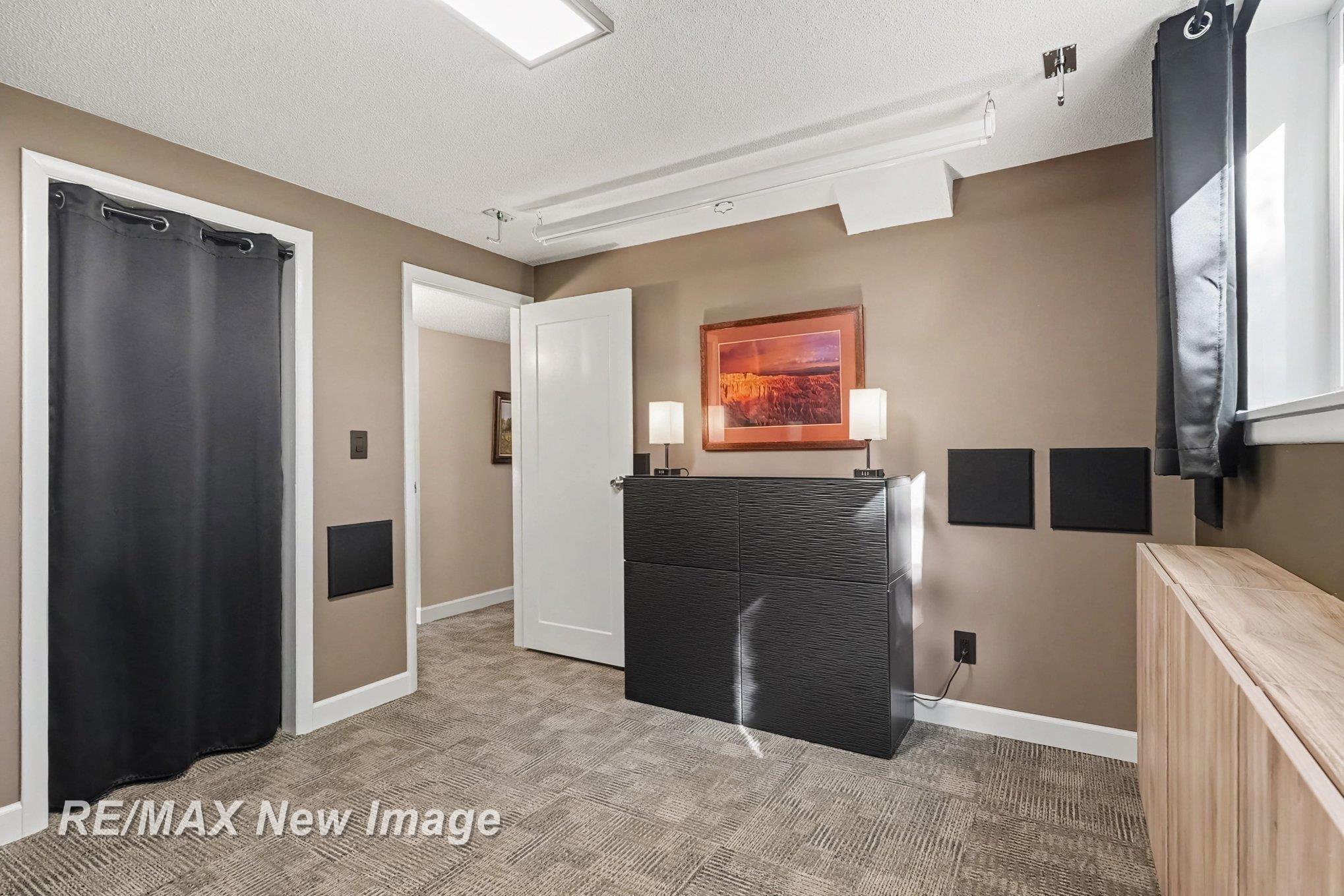 413 Hollybrook Drive