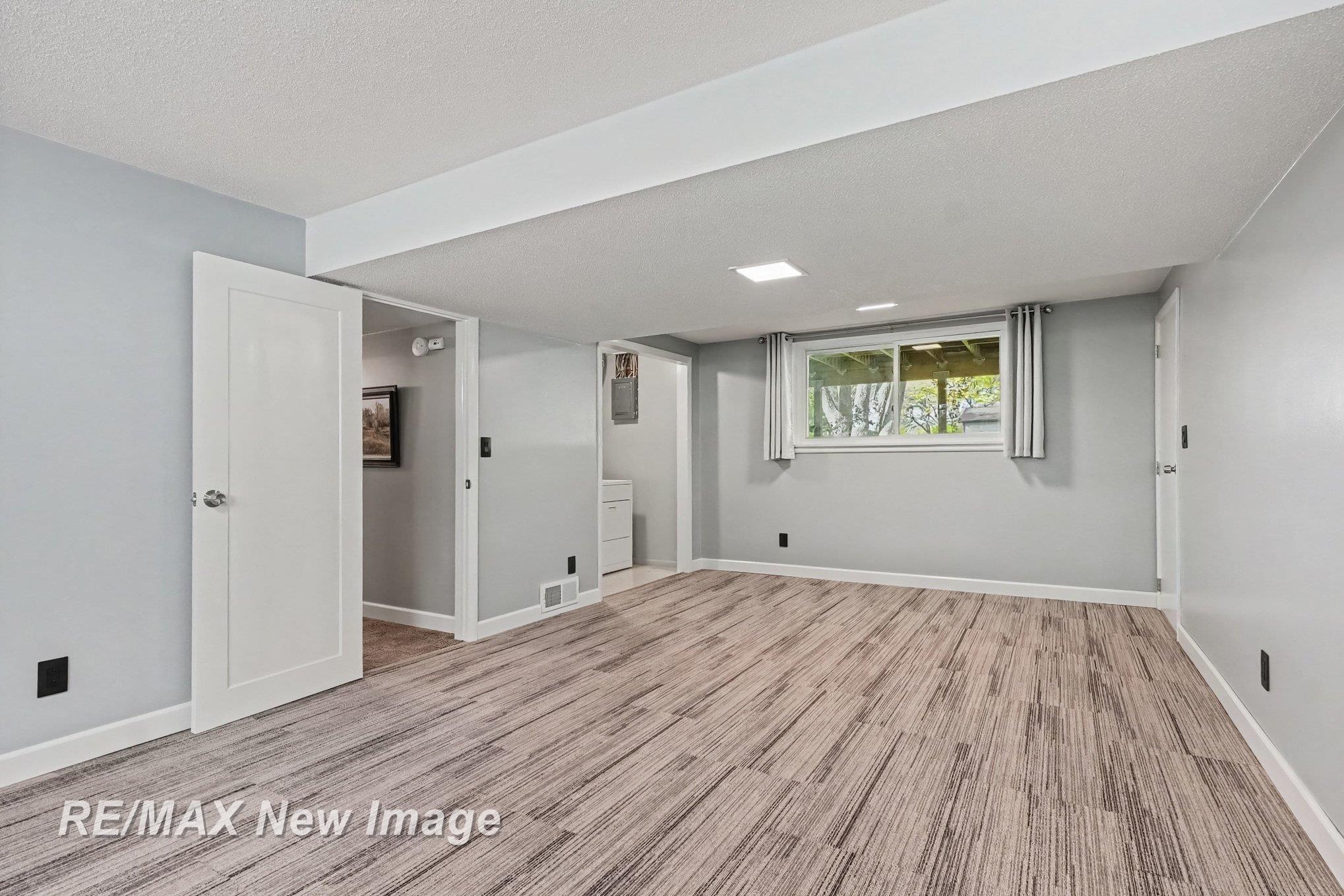 413 Hollybrook Drive