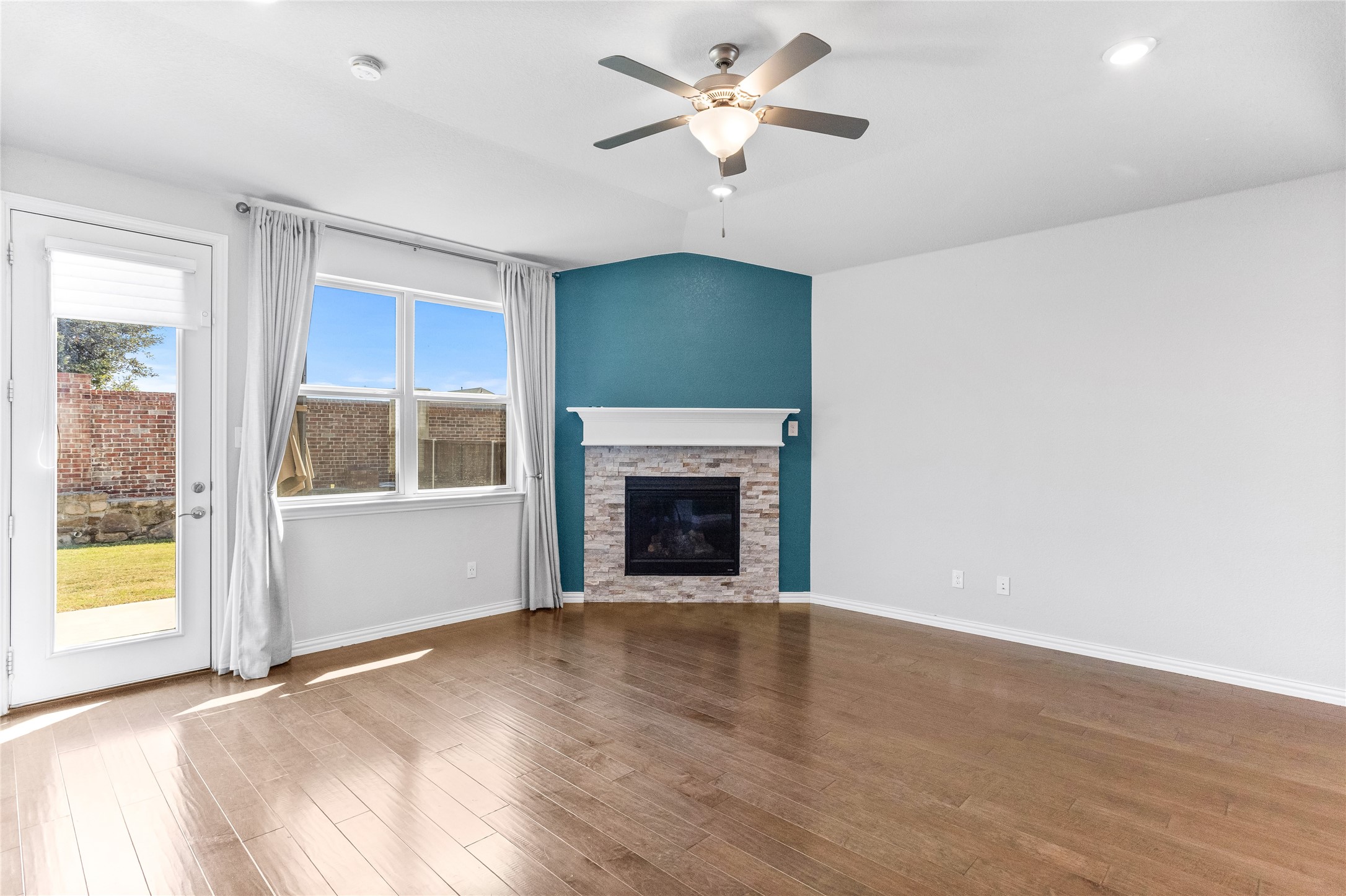 1940 Rayburn Court