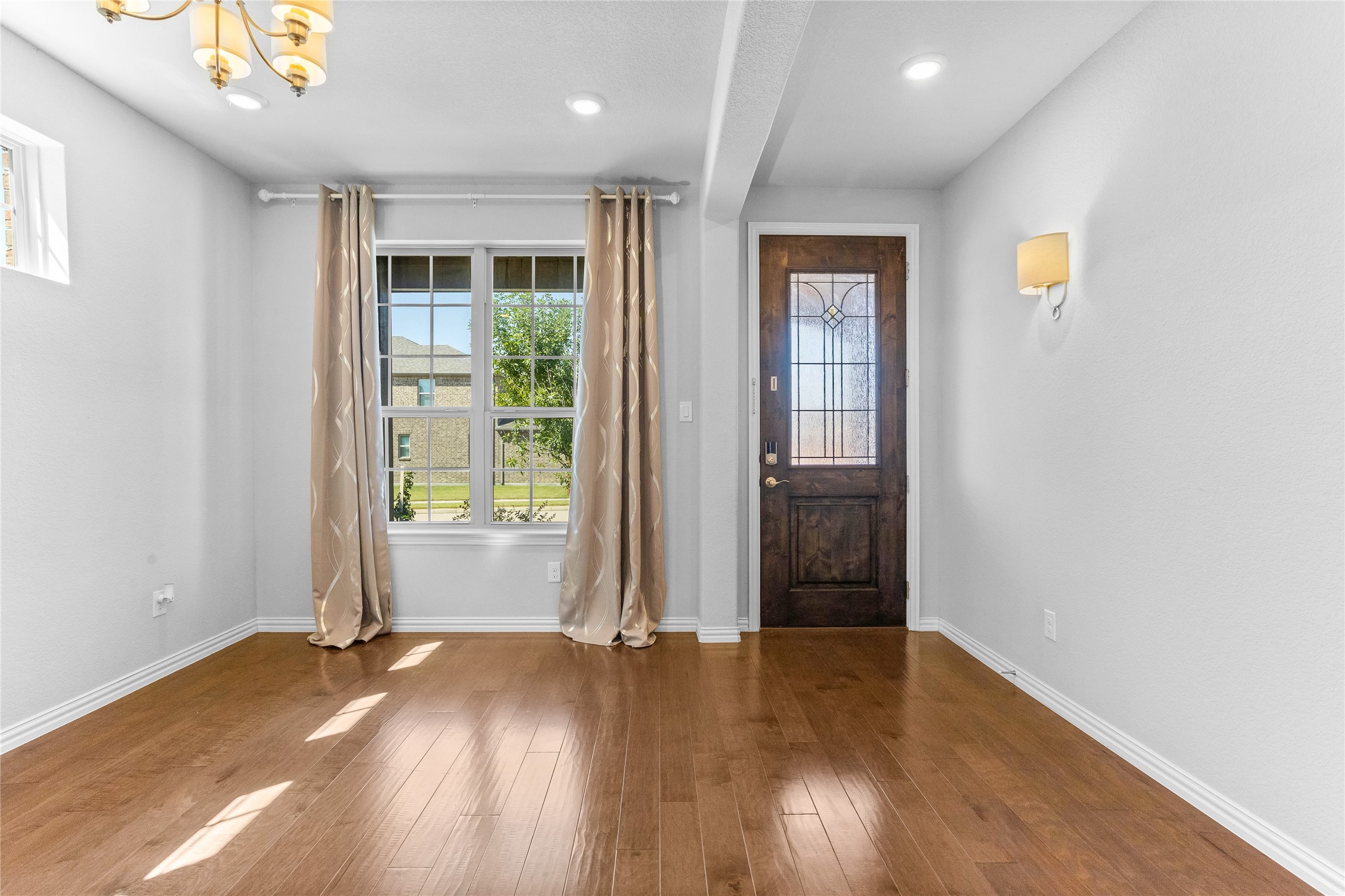 1940 Rayburn Court