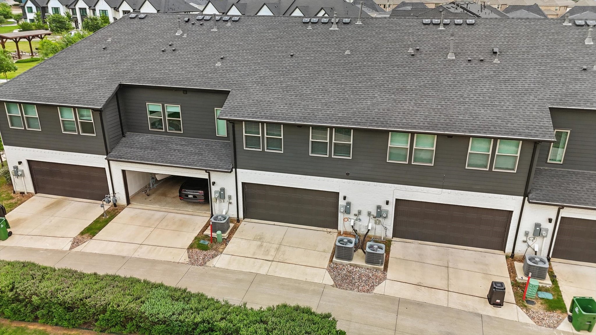 7637 Reis Lane