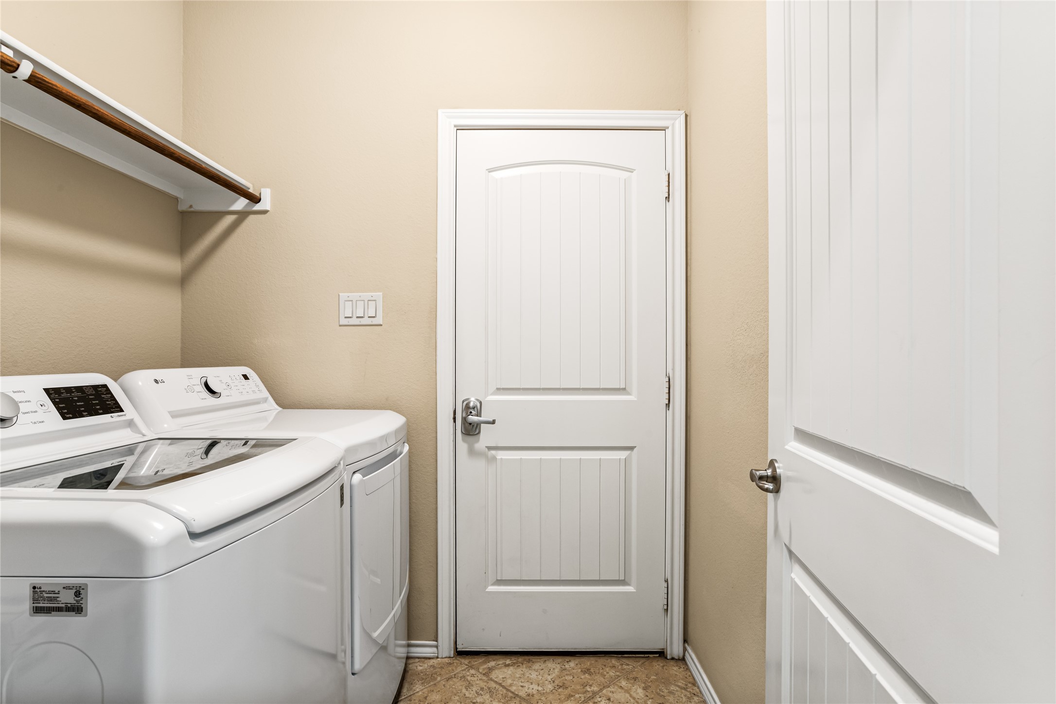 3028 Maple Creek Drive