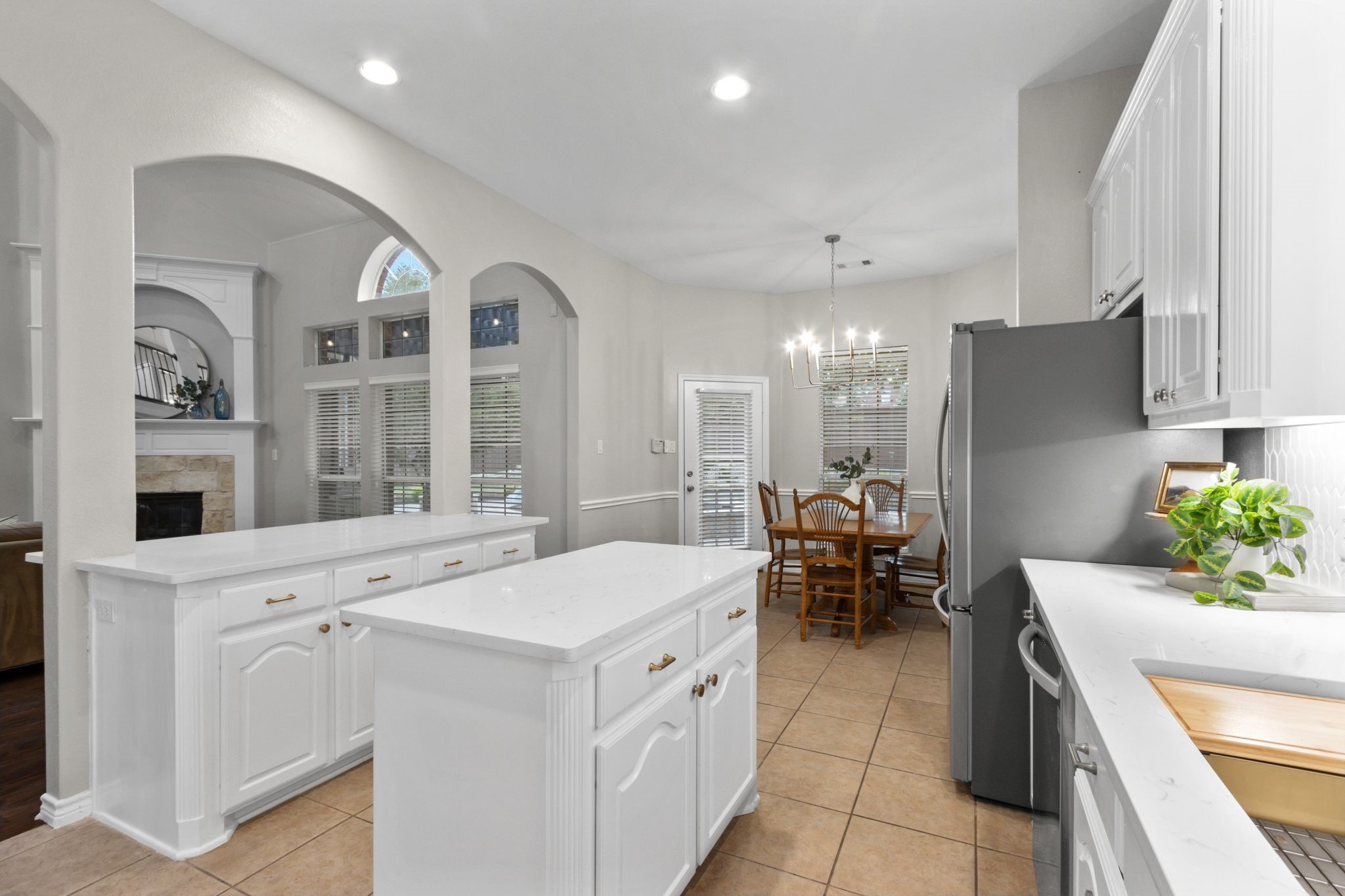 3407 Sherwood Lane