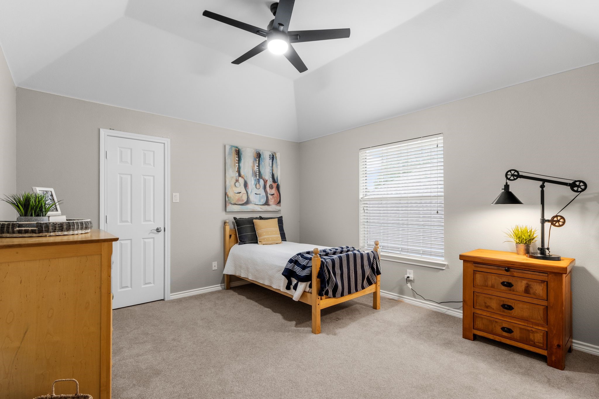 3407 Sherwood Lane
