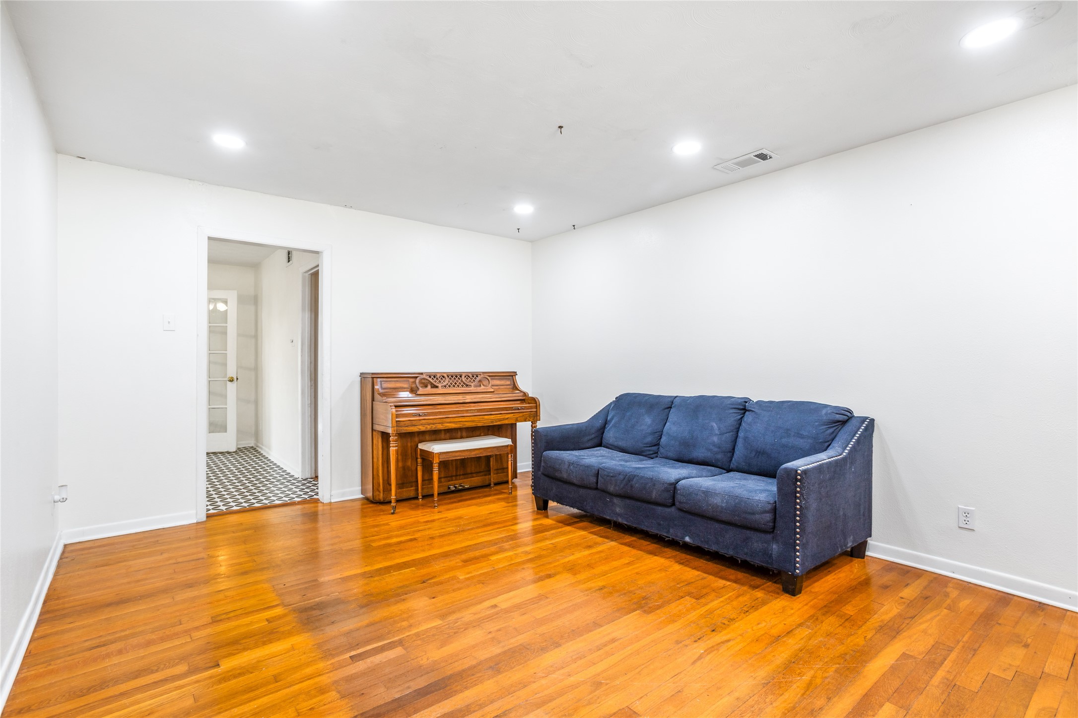 1330 N Rogers Road