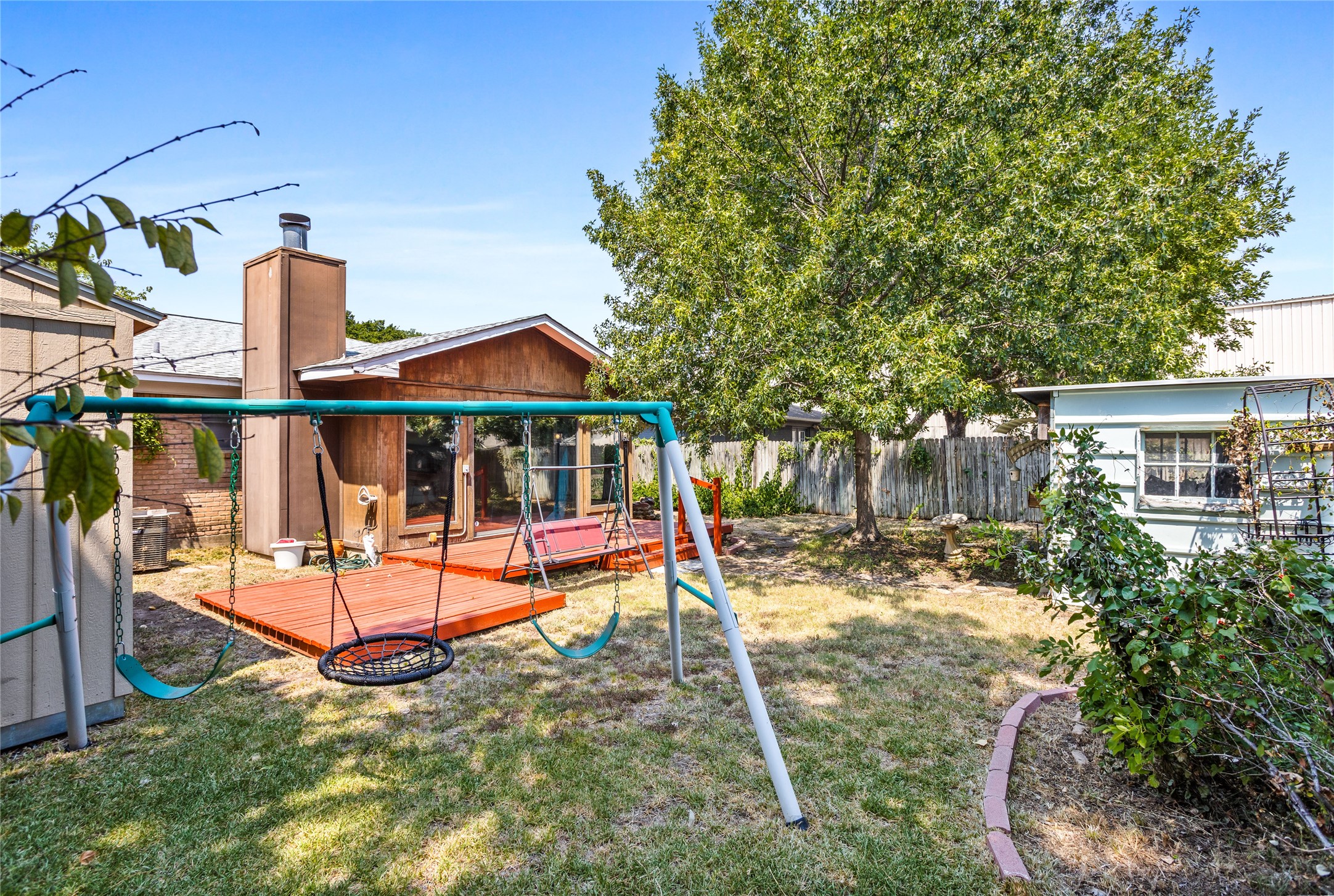 1330 N Rogers Road
