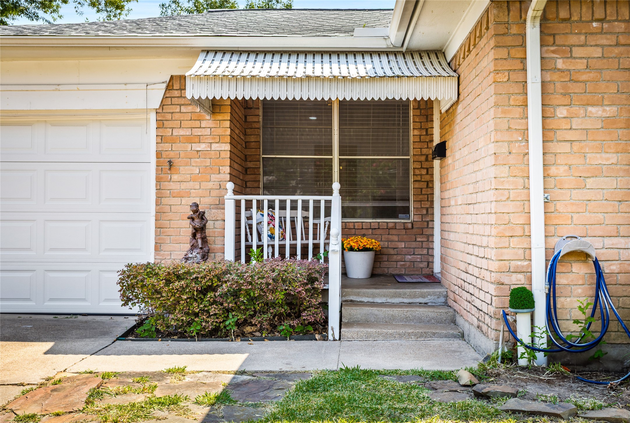 1330 N Rogers Road