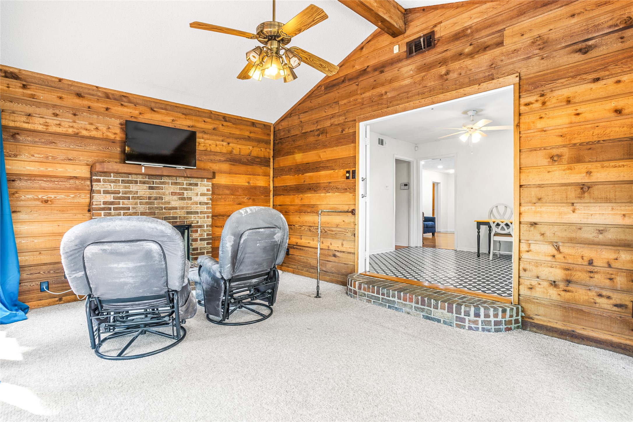 1330 N Rogers Road