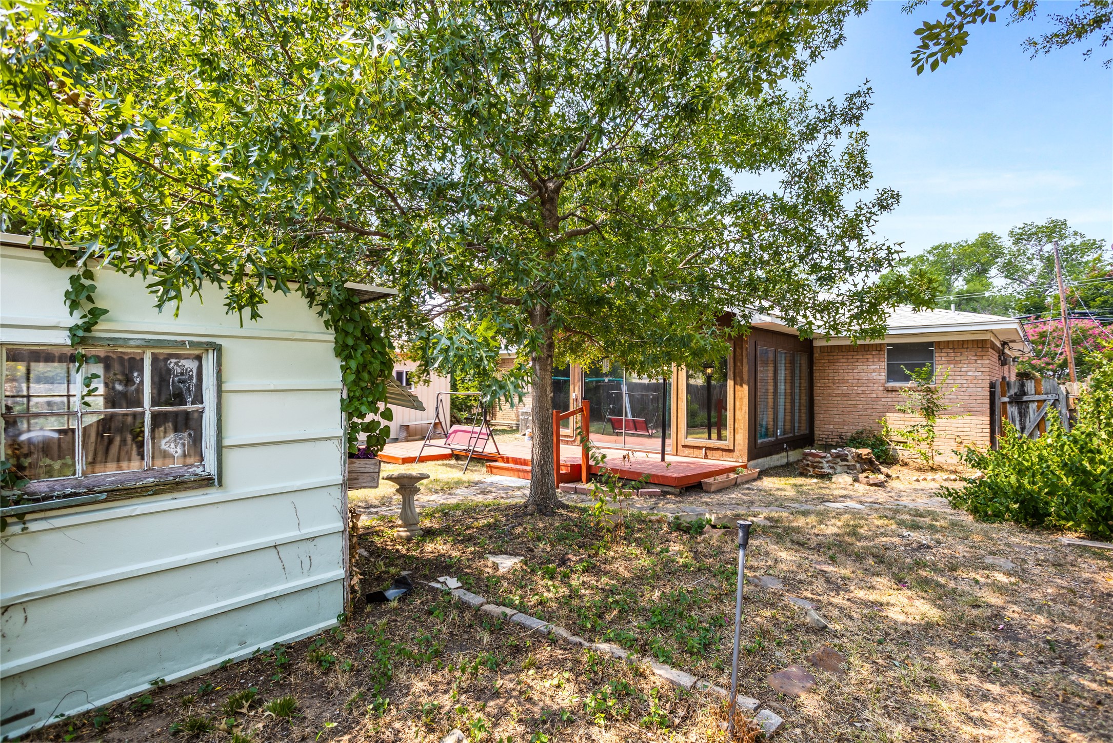 1330 N Rogers Road