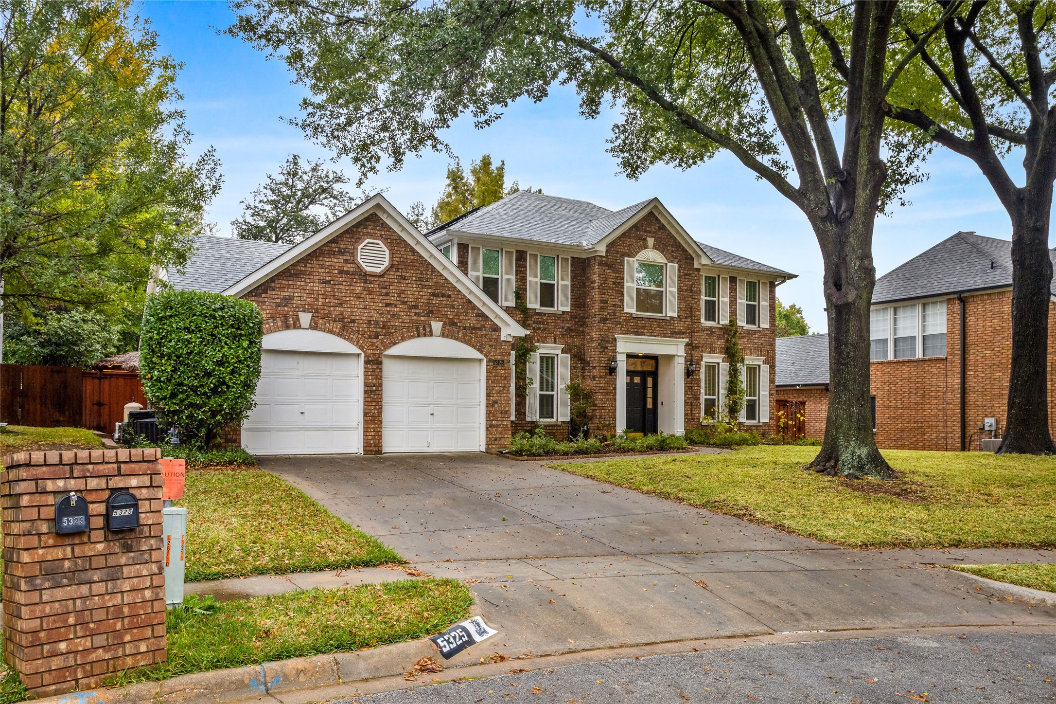 5325 Cambridge Court