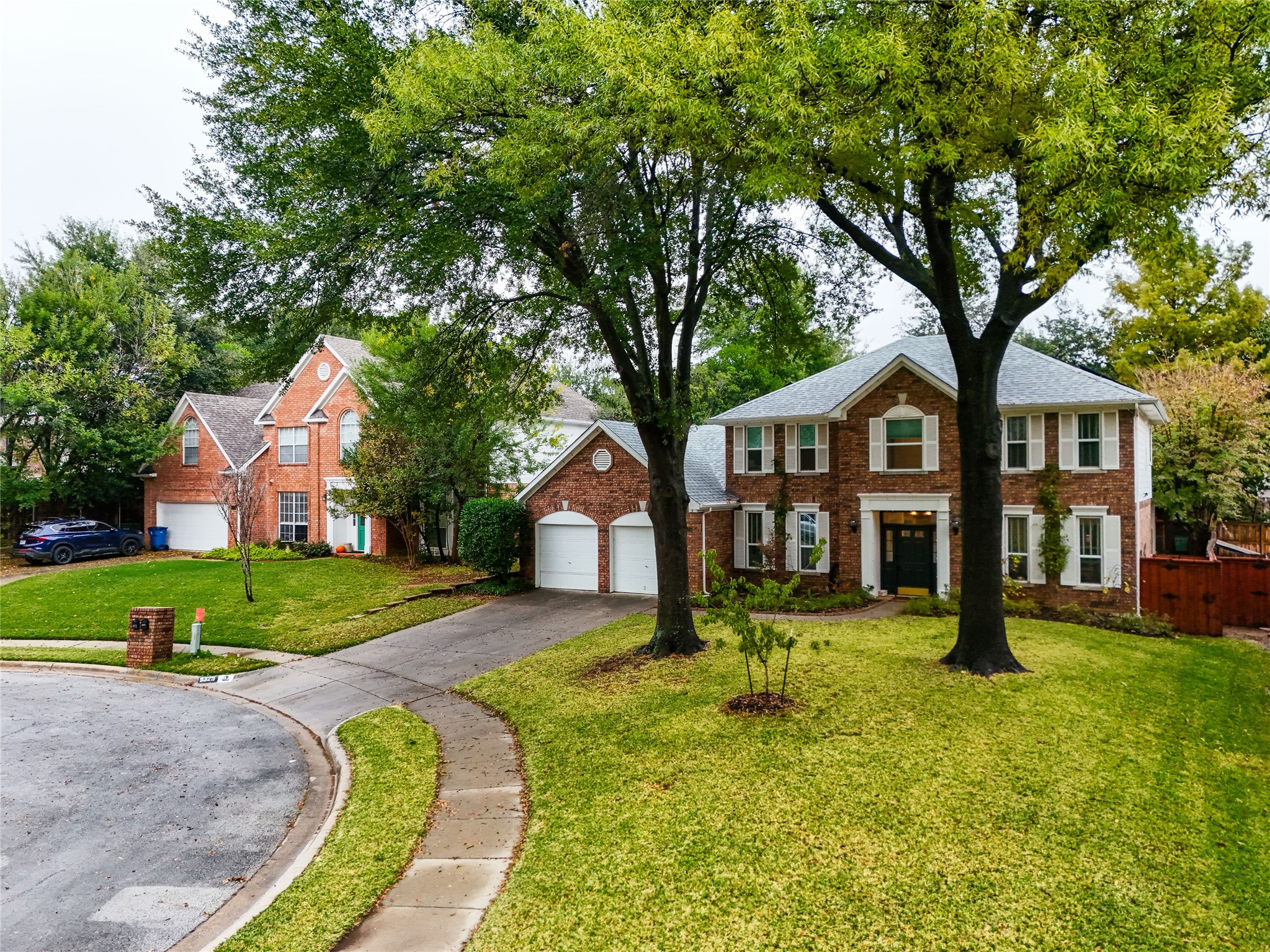 5325 Cambridge Court