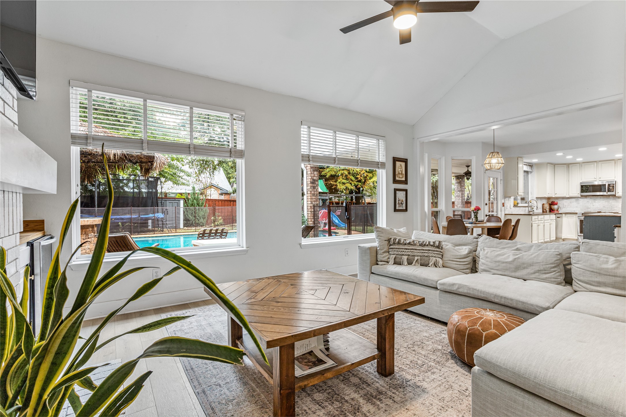 5325 Cambridge Court