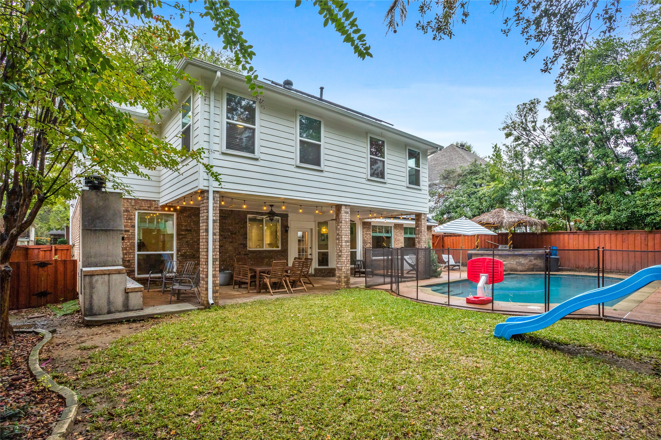 5325 Cambridge Court