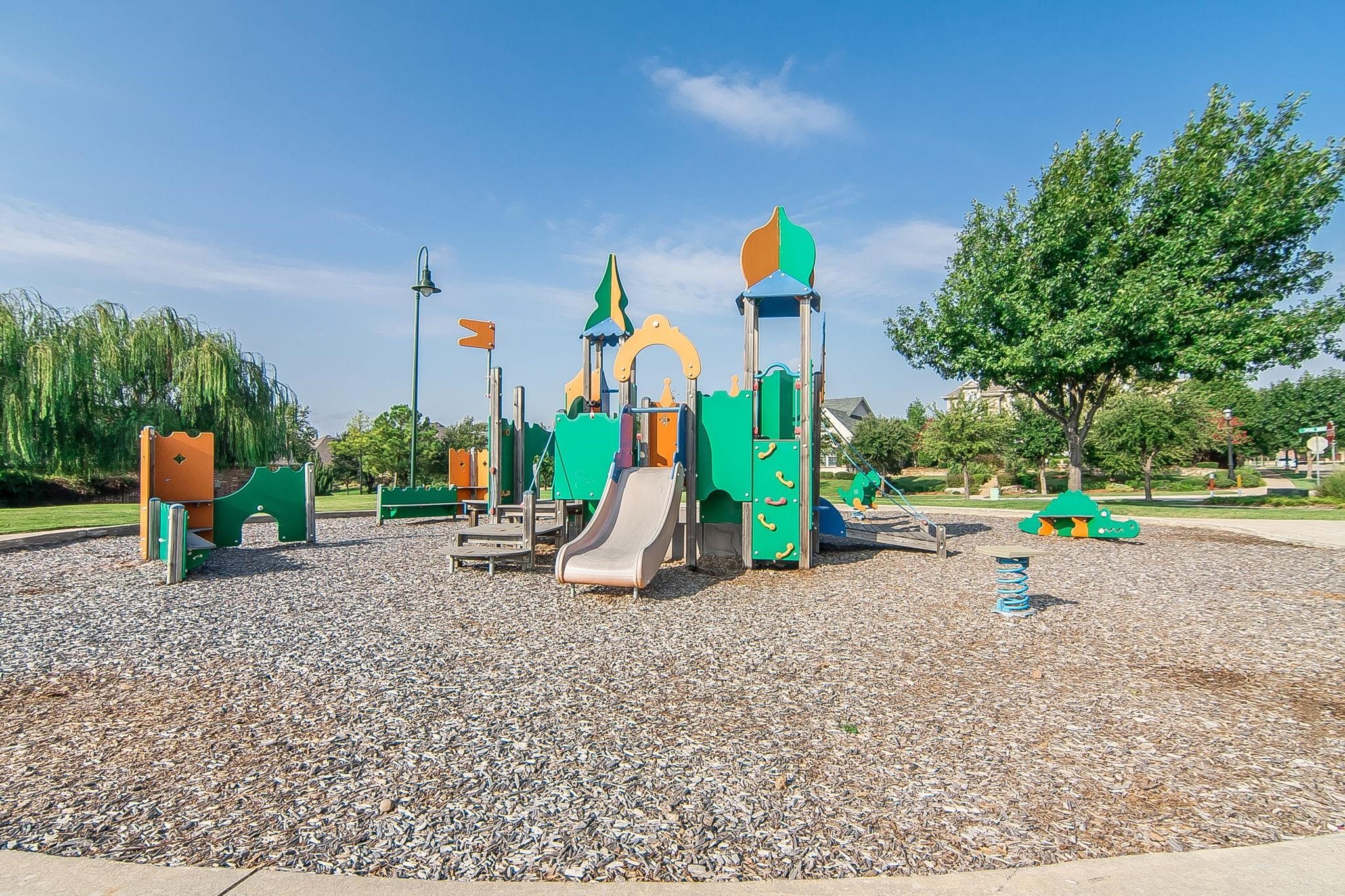 2609 Queen Elizabeth Boulevard