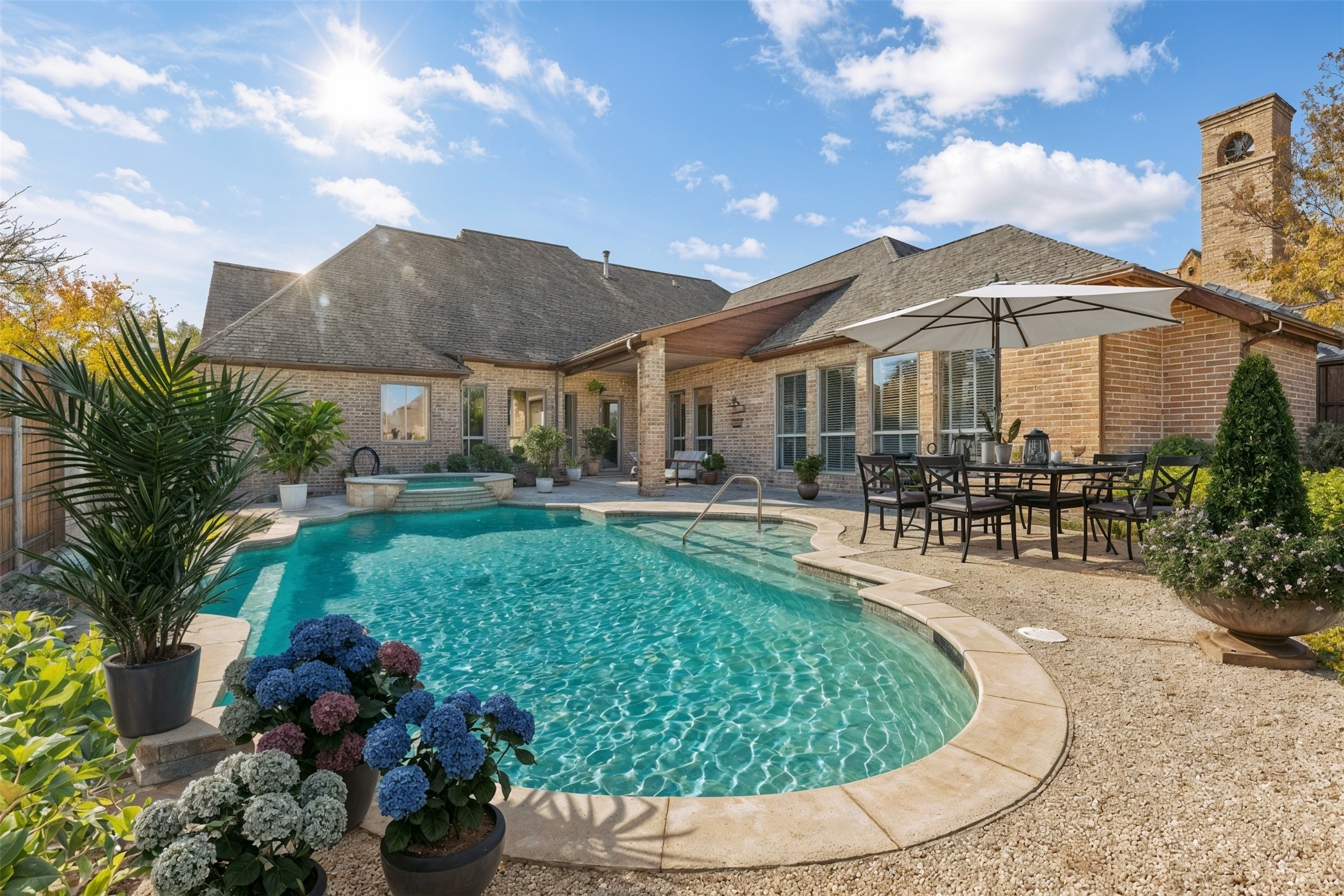 2609 Queen Elizabeth Boulevard