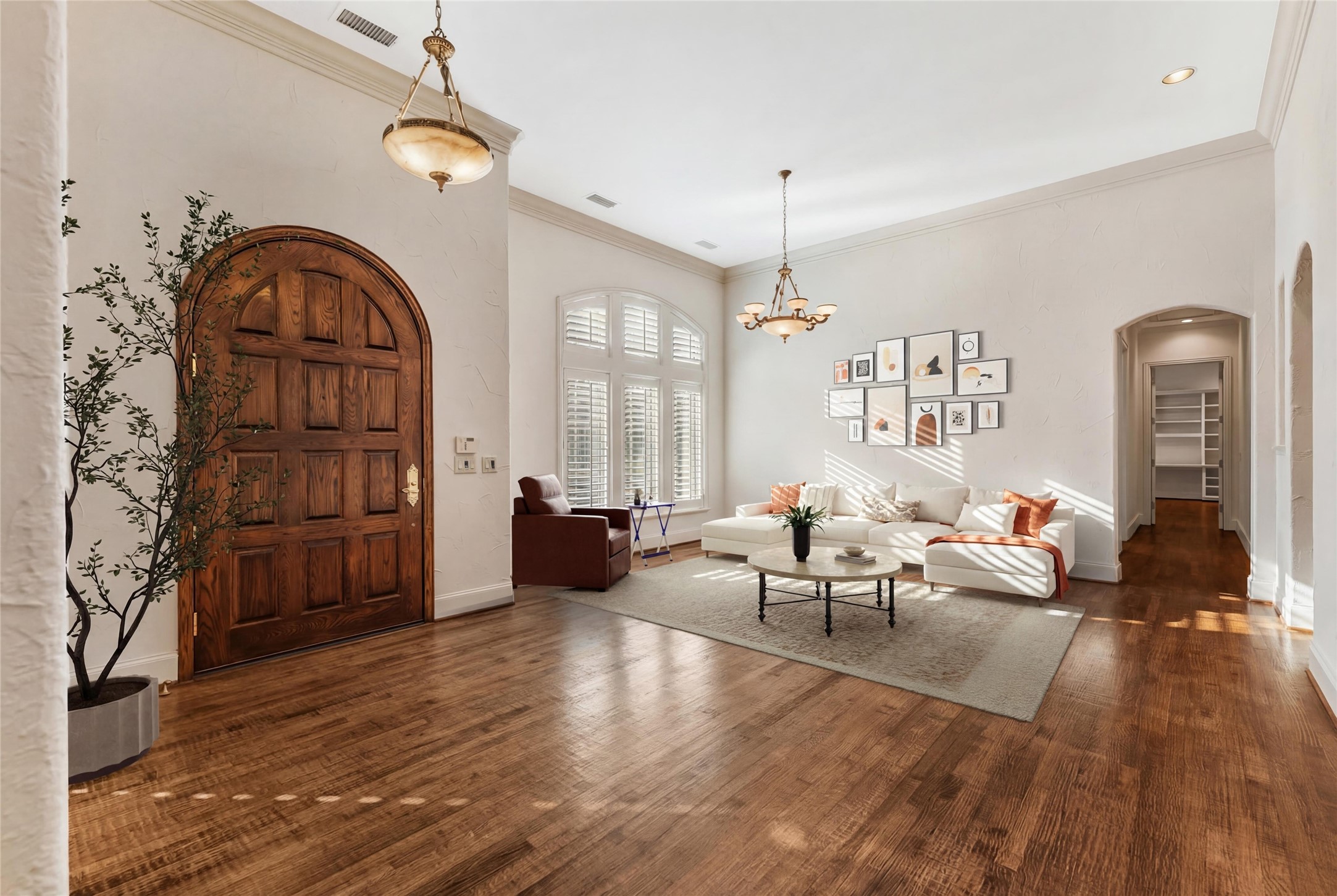 2609 Queen Elizabeth Boulevard