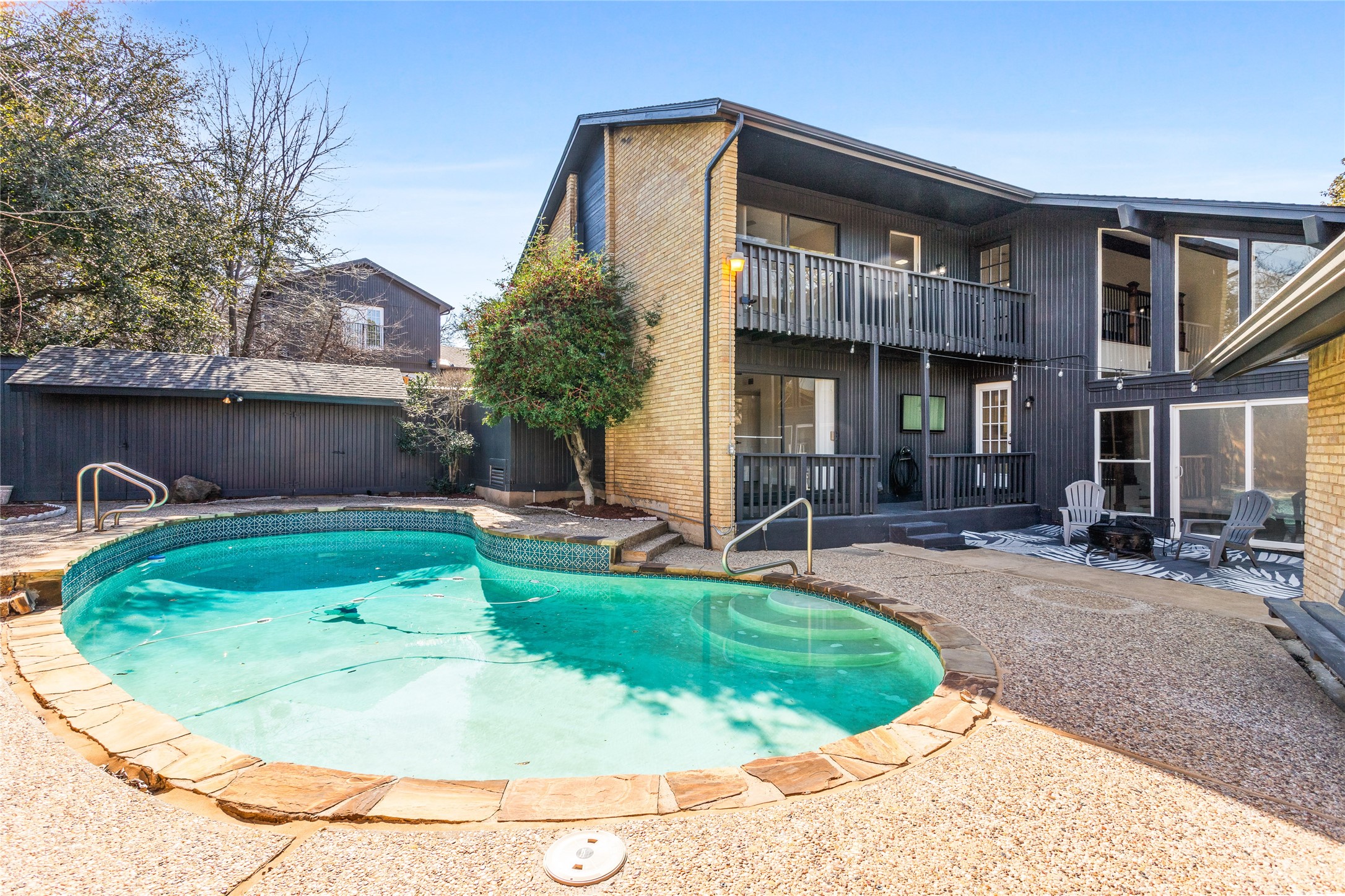 3210 Coronado Street