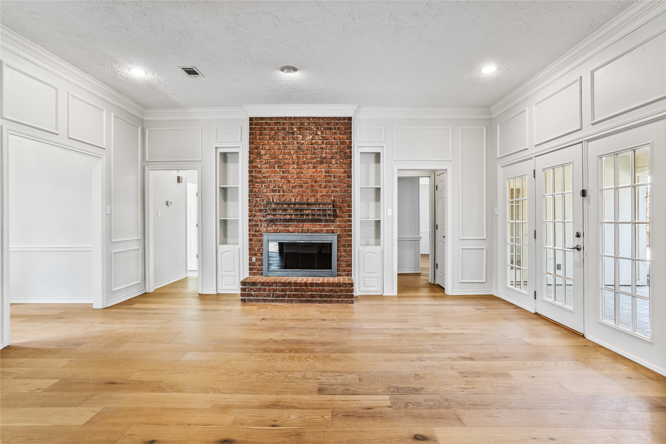 2942 Woodland Hills Drive