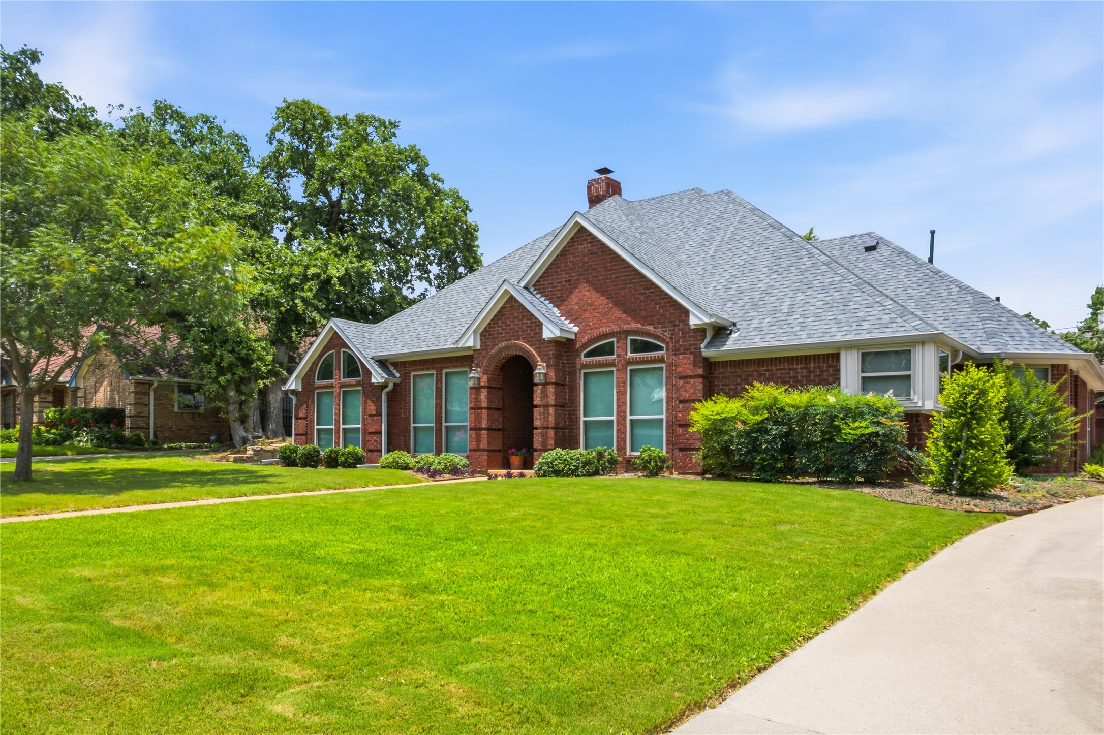 2942 Woodland Hills Drive