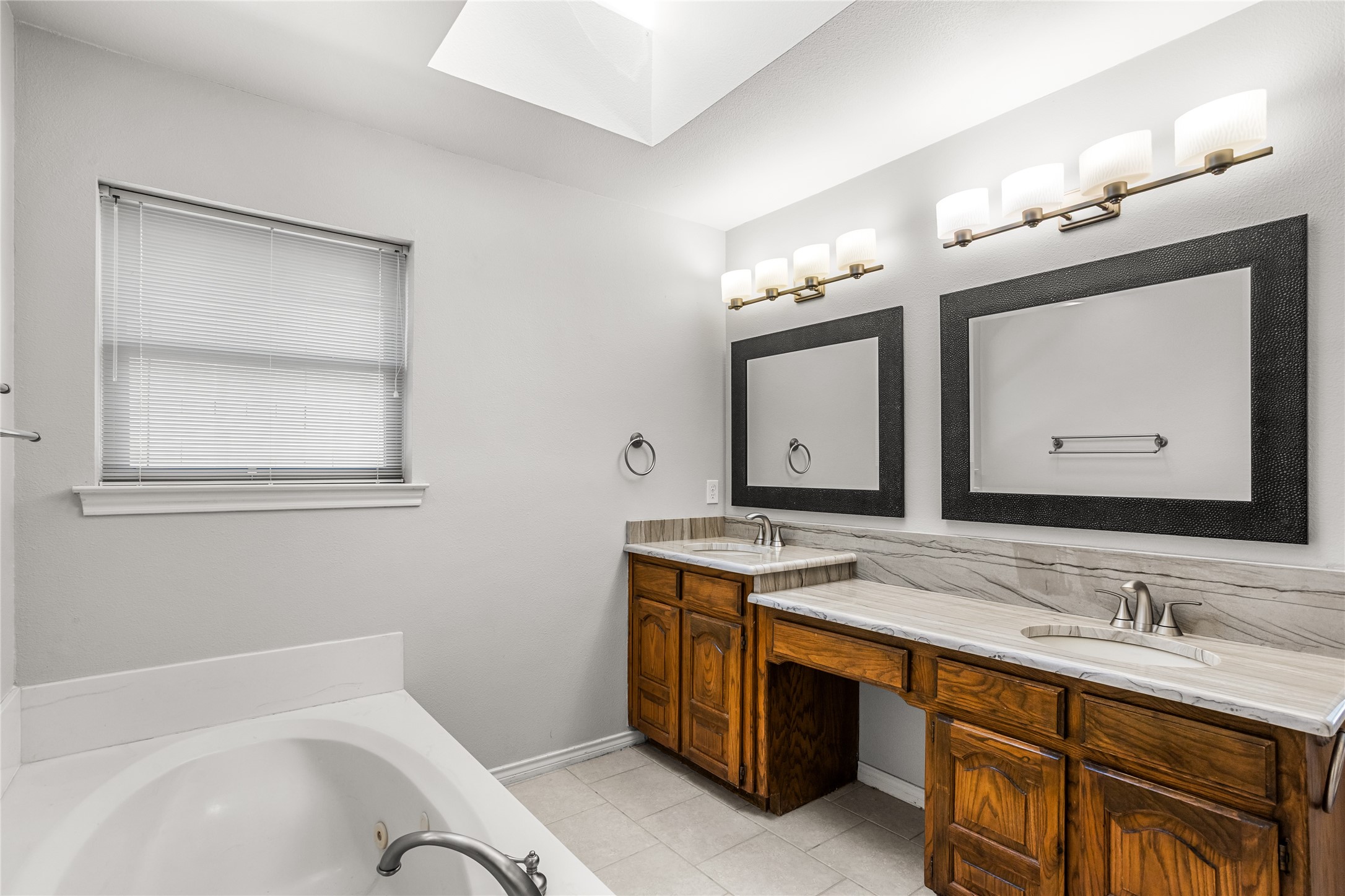 2942 Woodland Hills Drive