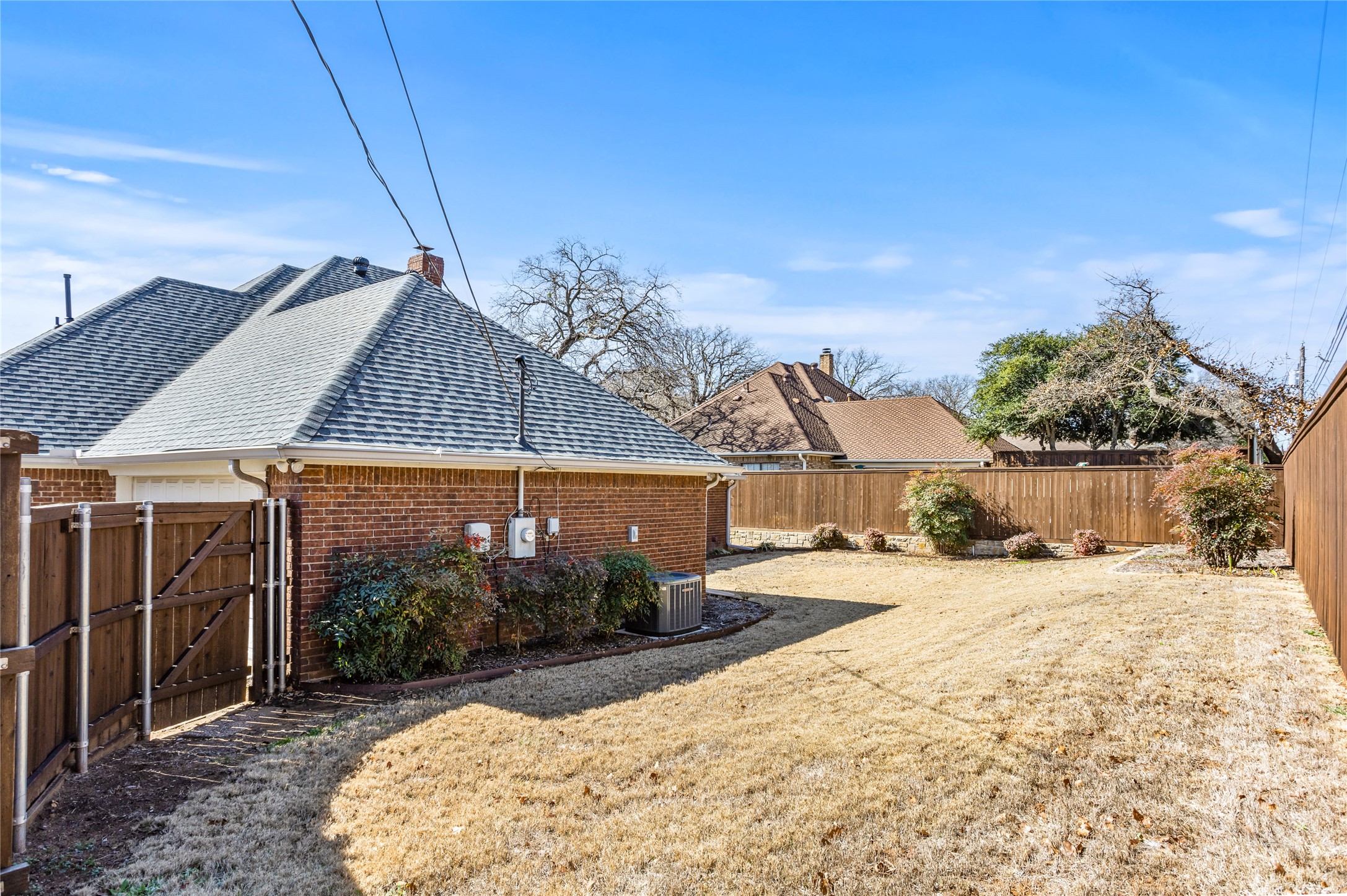 2942 Woodland Hills Drive