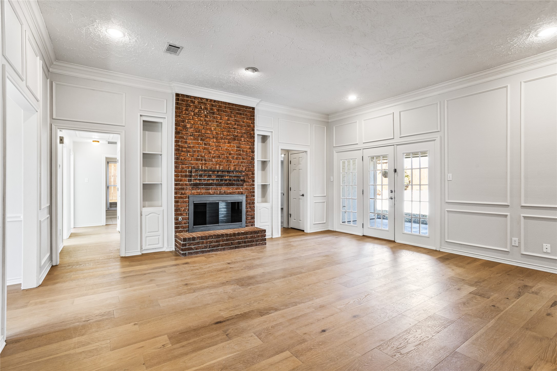 2942 Woodland Hills Drive