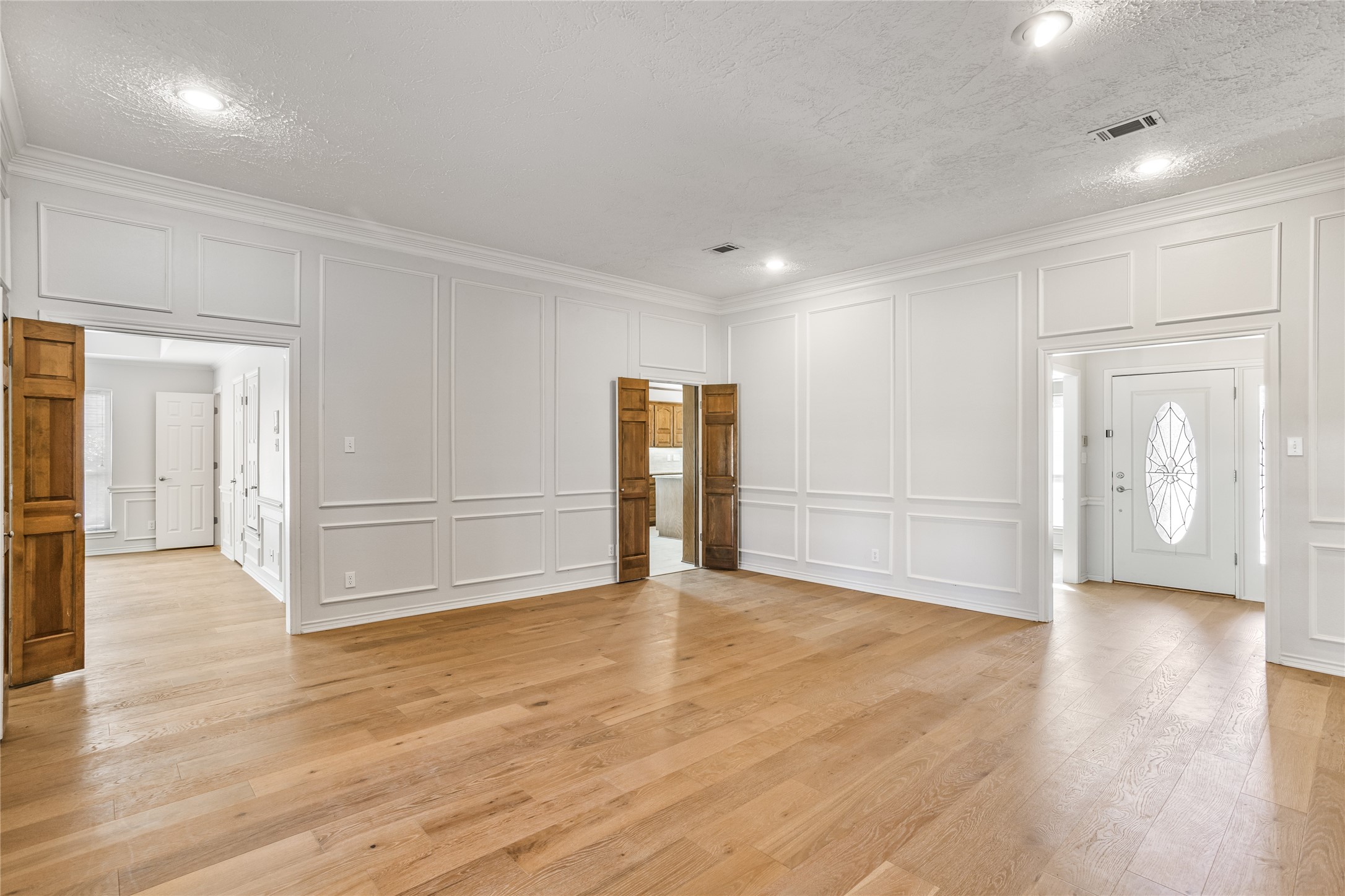 2942 Woodland Hills Drive