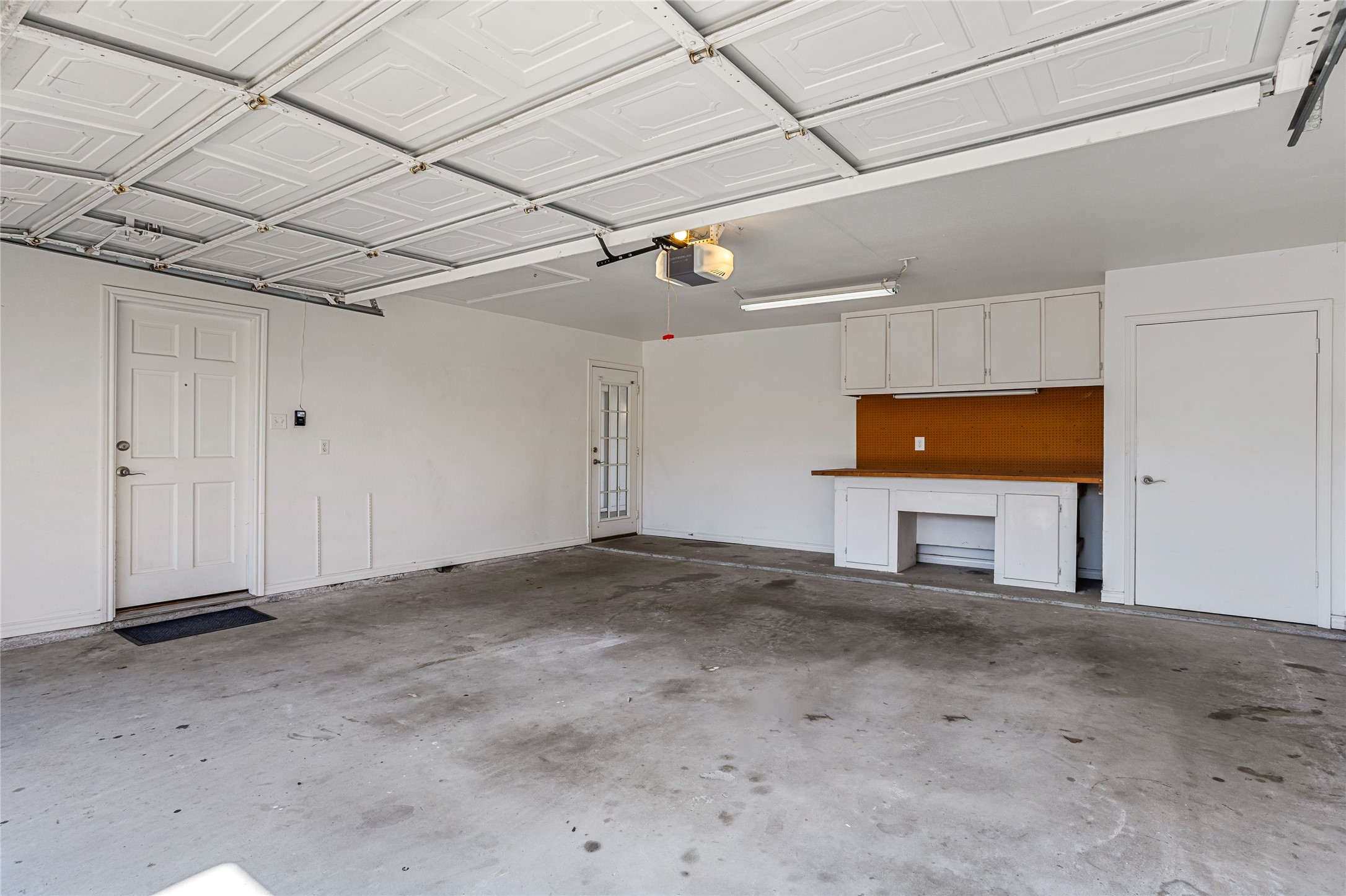 2942 Woodland Hills Drive