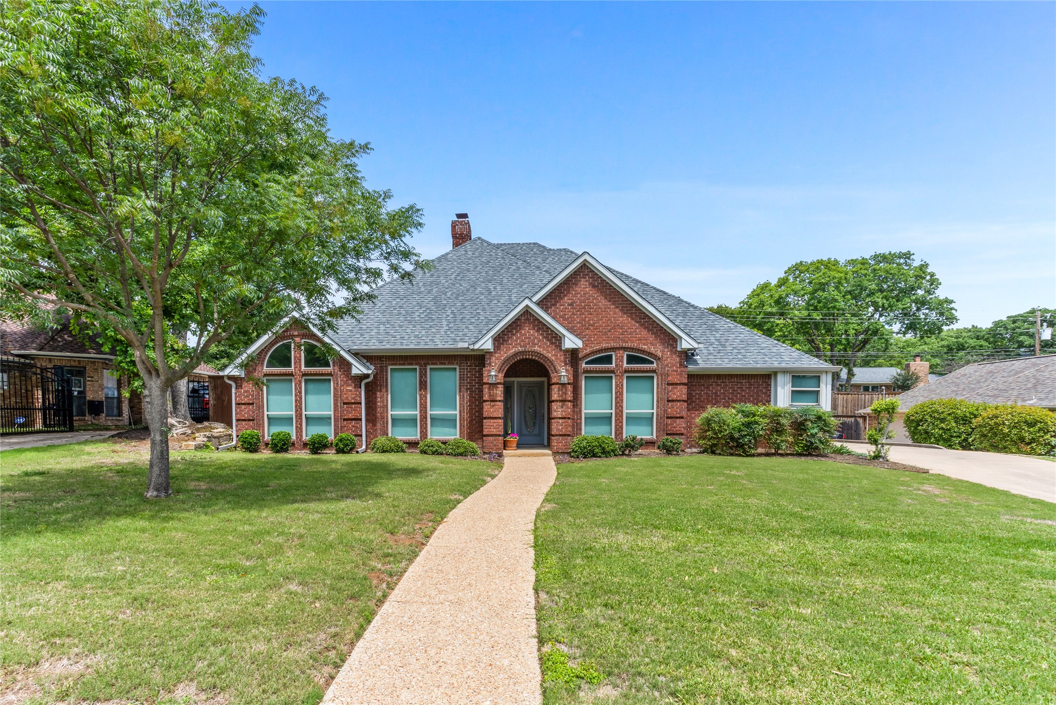 2942 Woodland Hills Drive