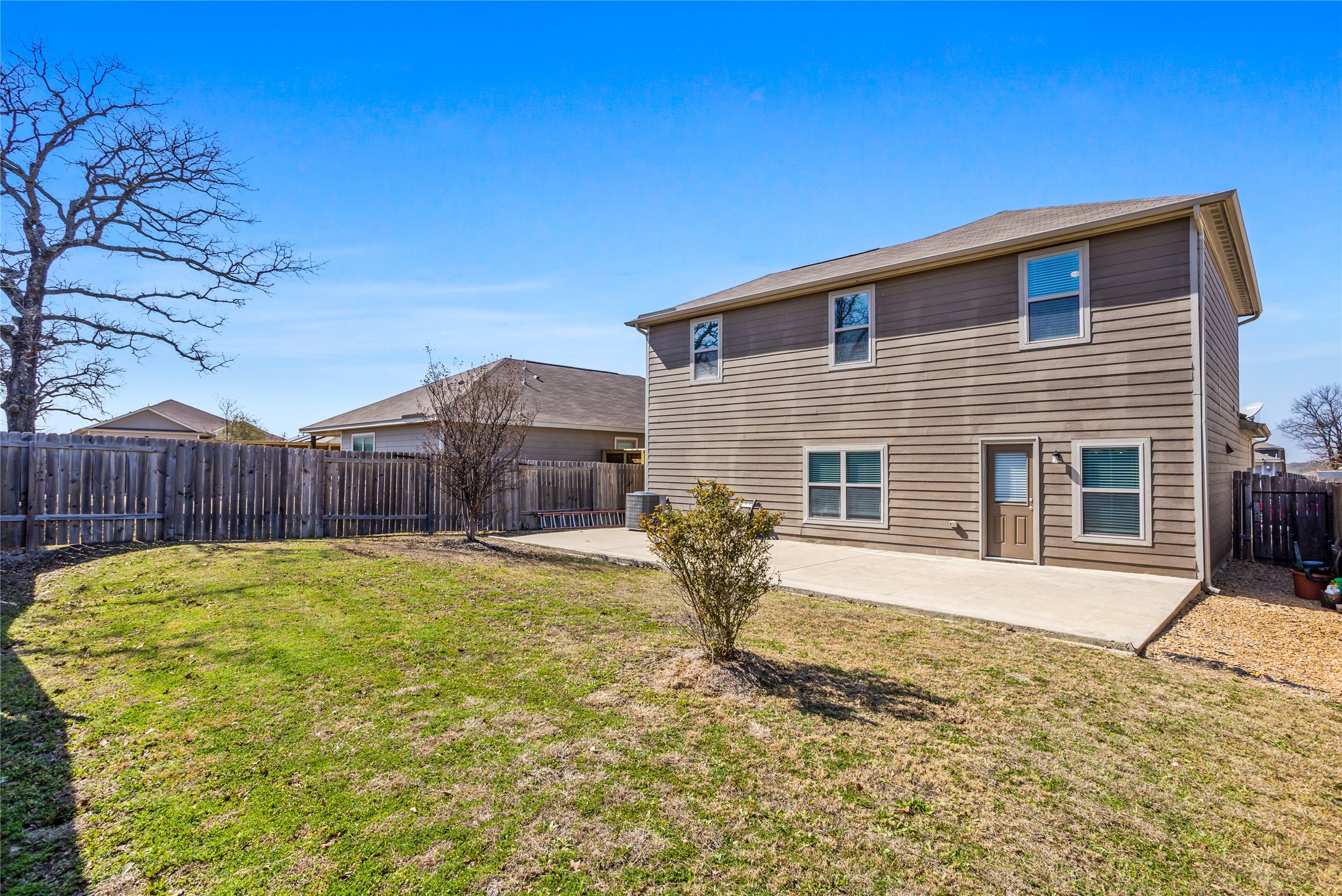 1332 Lucchese Lane