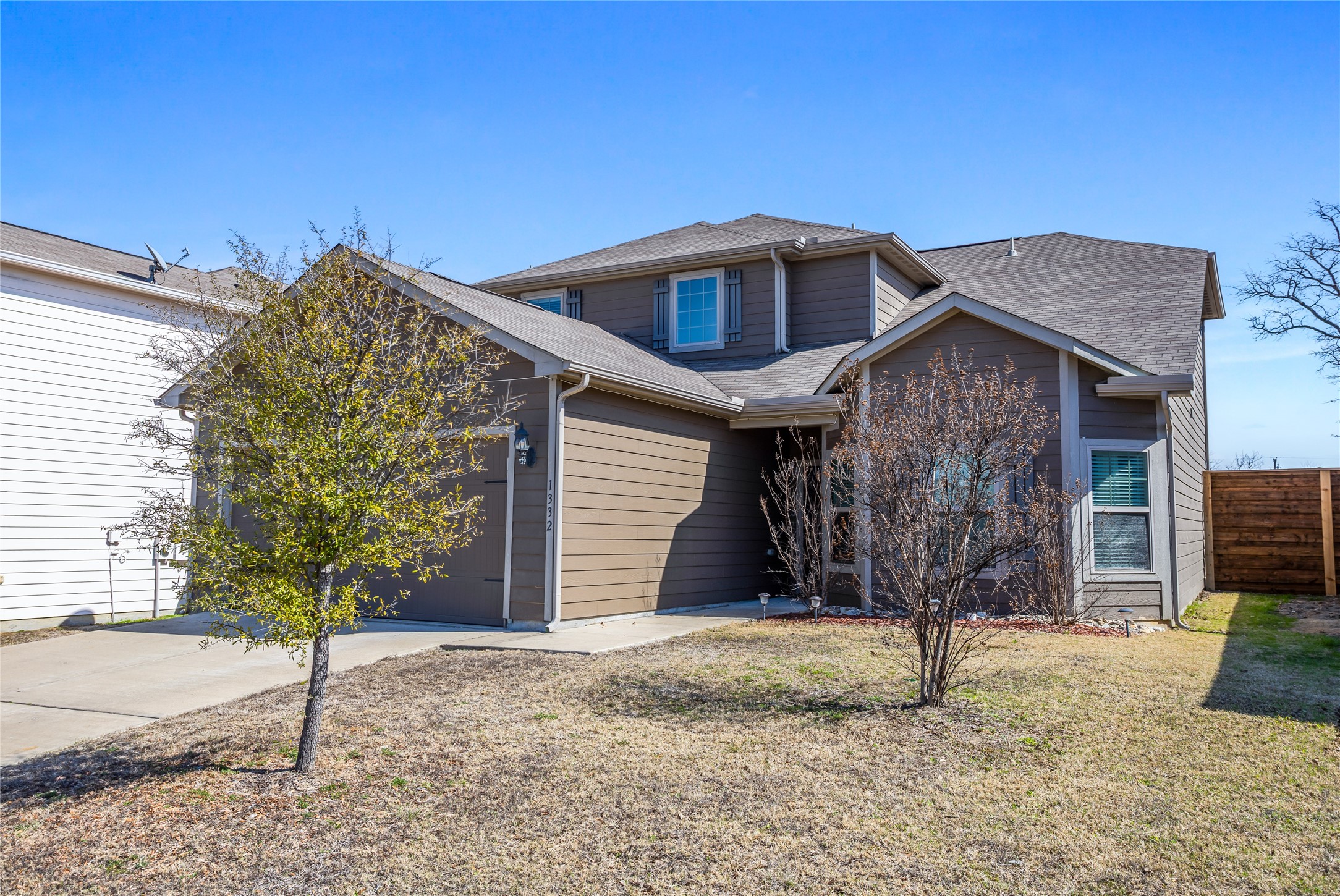 1332 Lucchese Lane