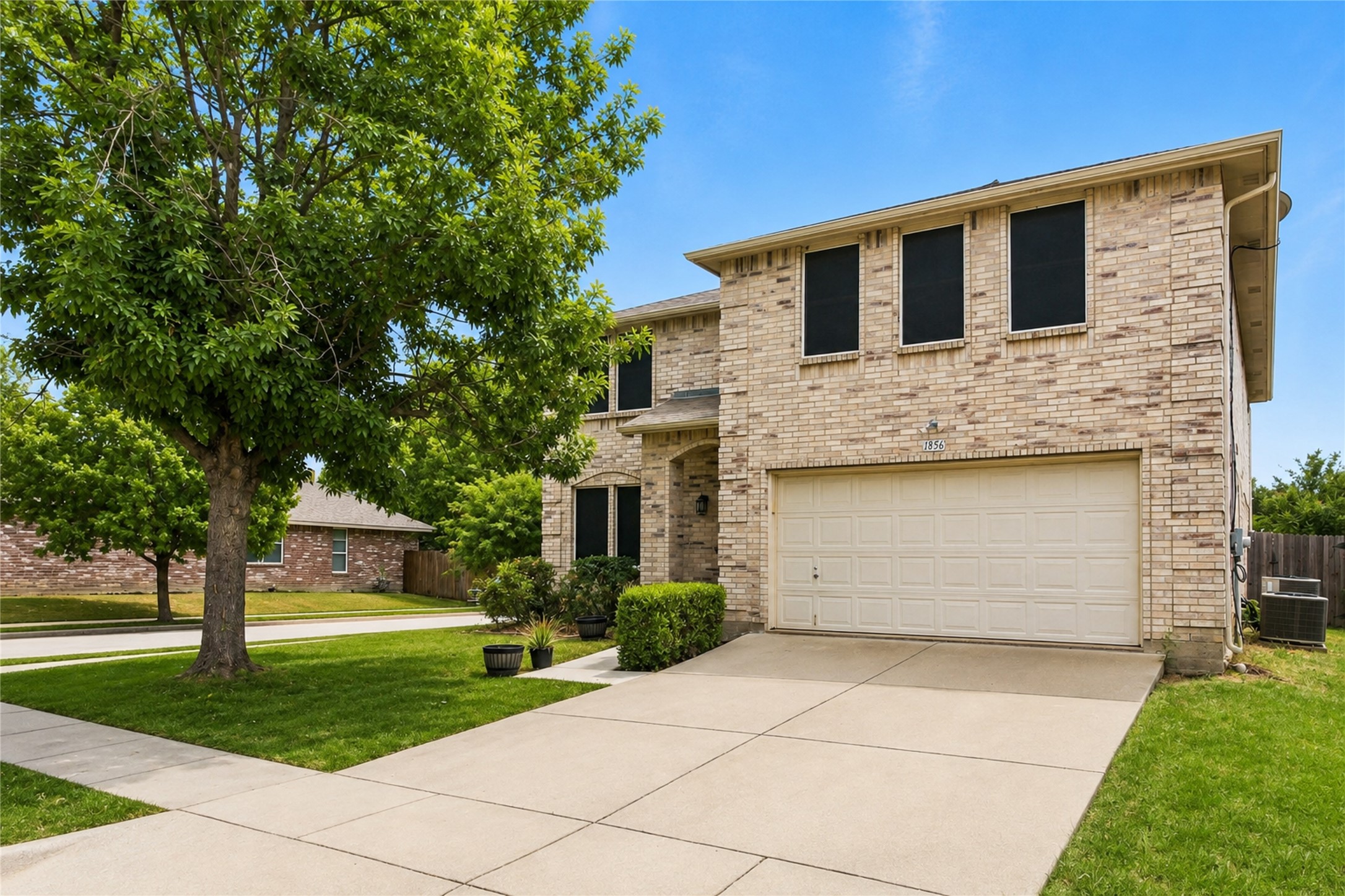 1856 Lariat Drive