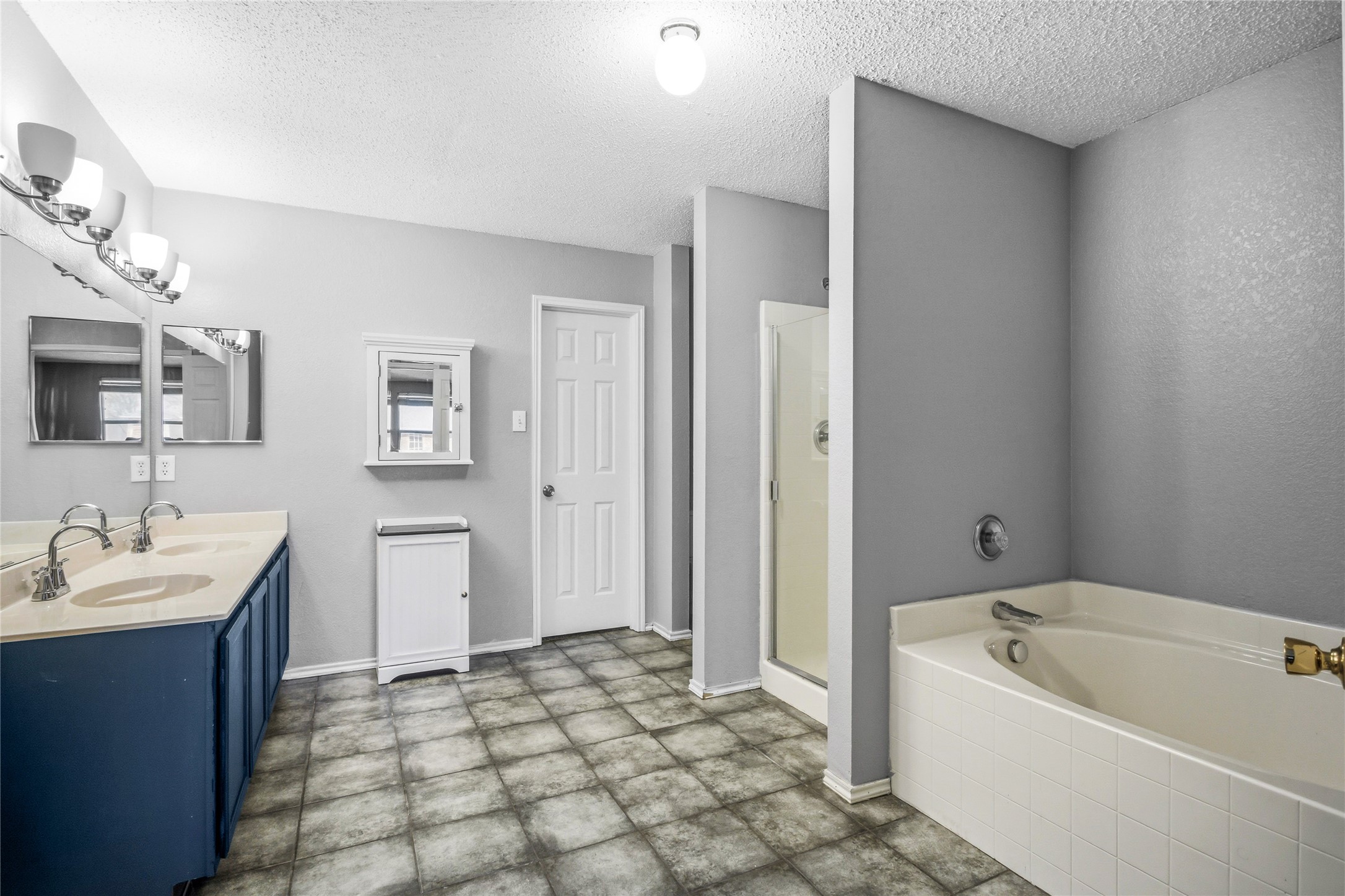 1856 Lariat Drive