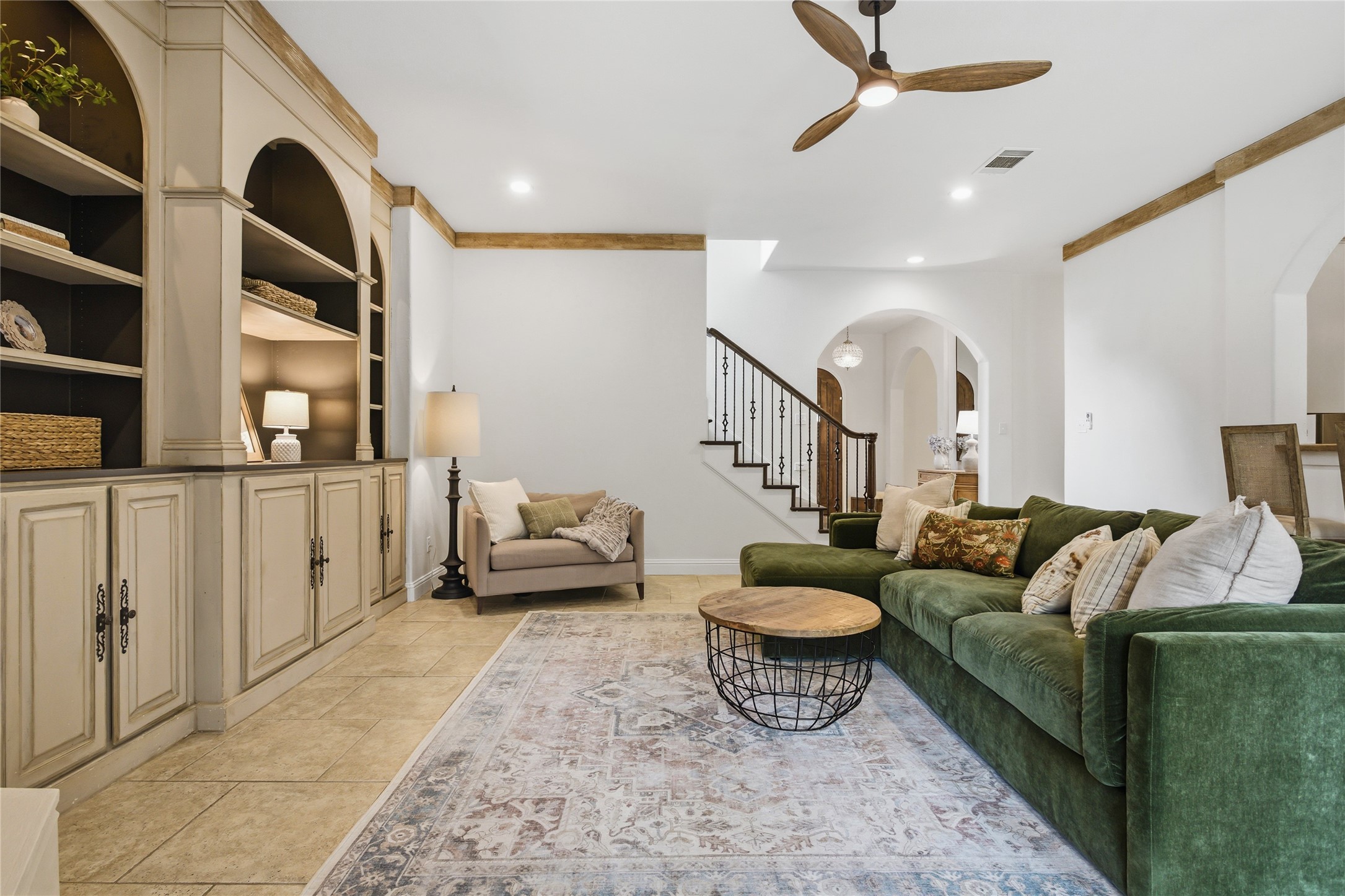 1833 Southpark Drive