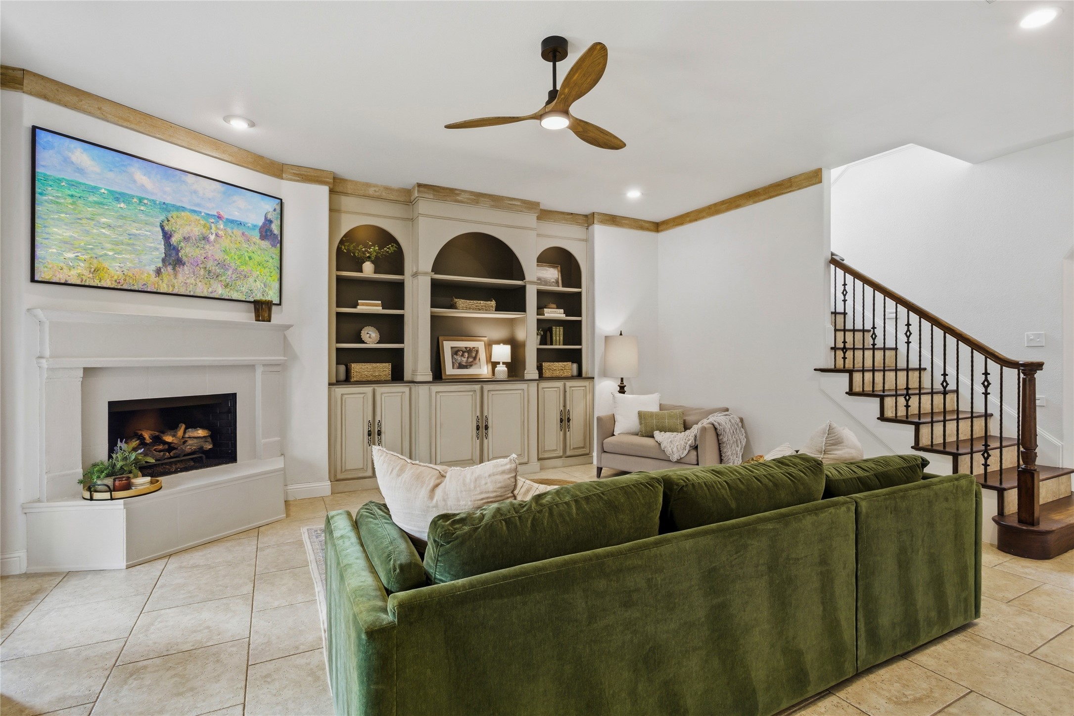 1833 Southpark Drive