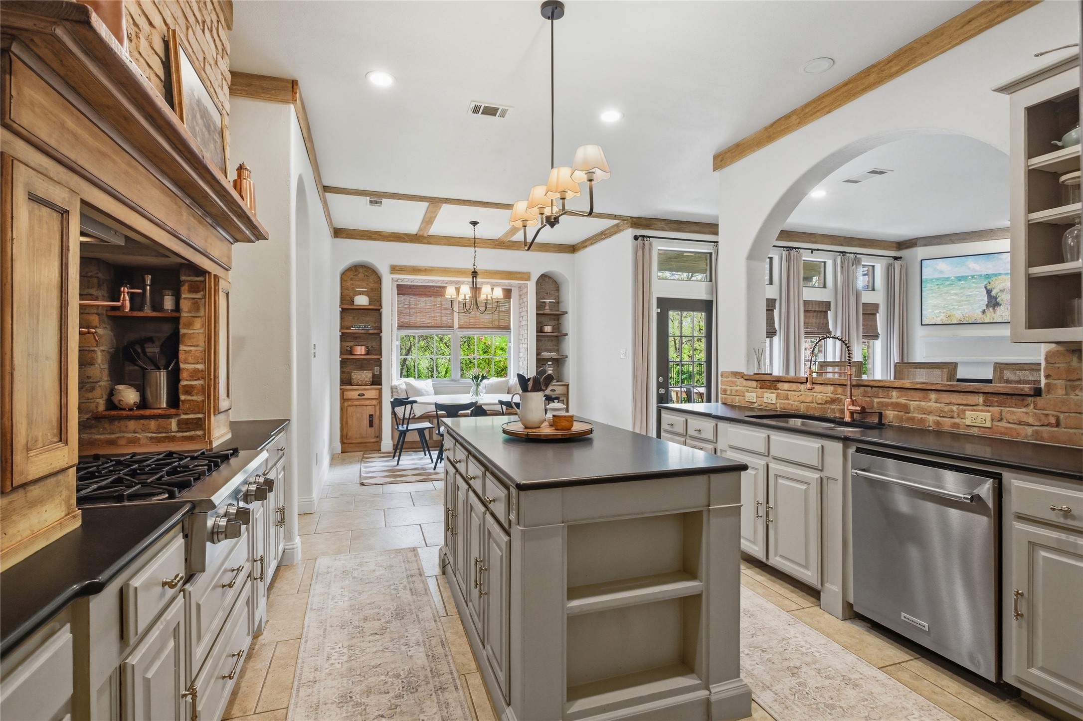 1833 Southpark Drive