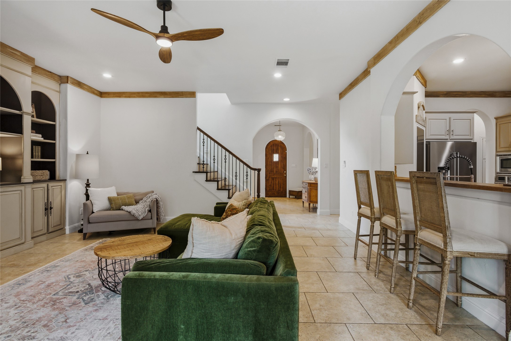 1833 Southpark Drive