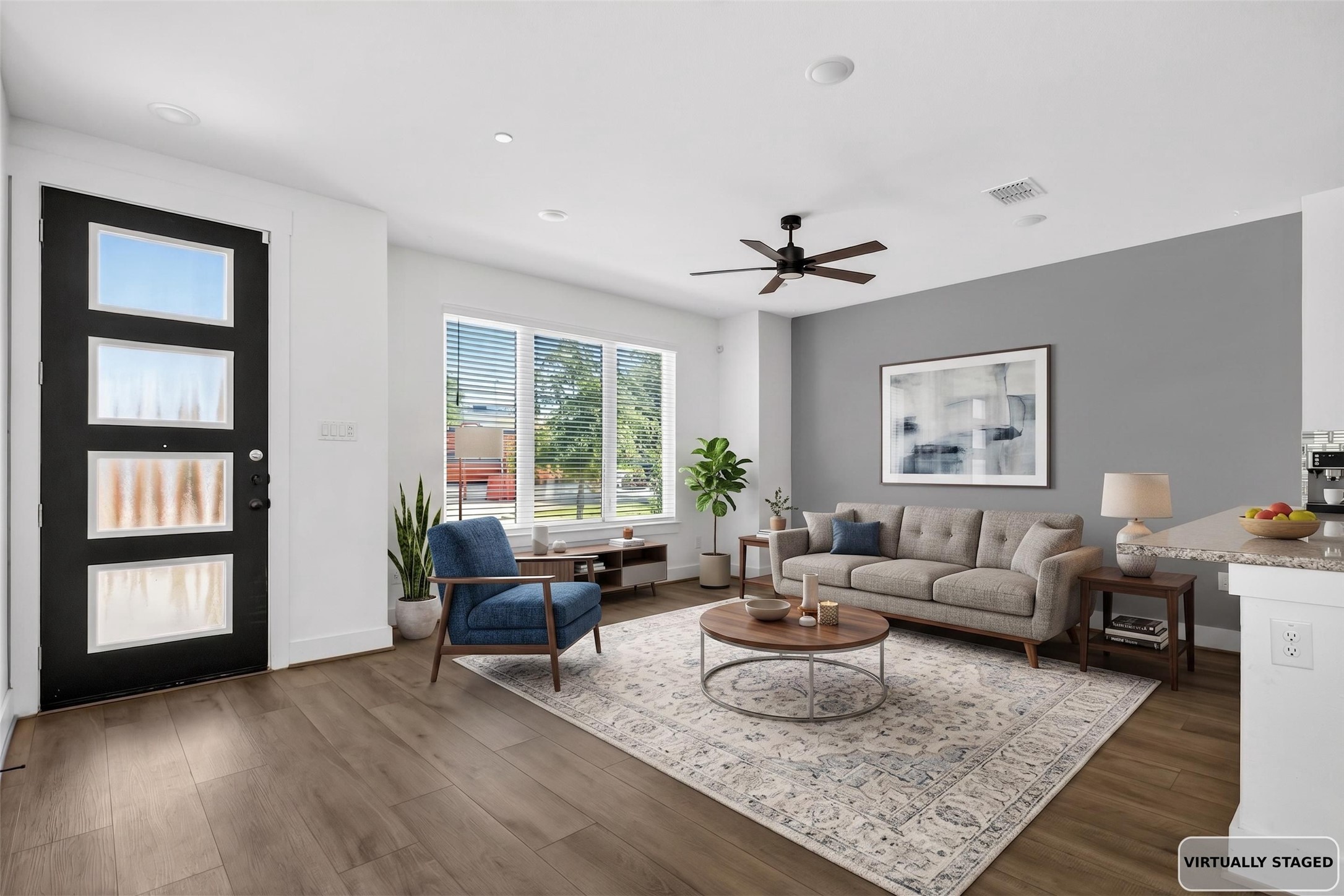 7613 Reis Lane