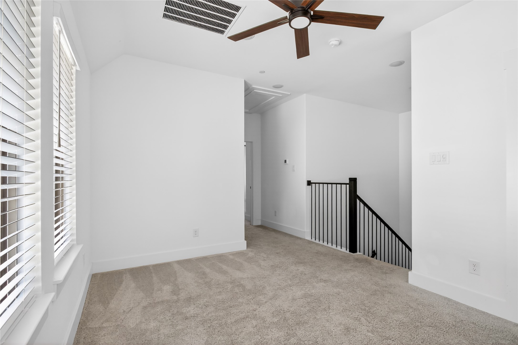 7613 Reis Lane