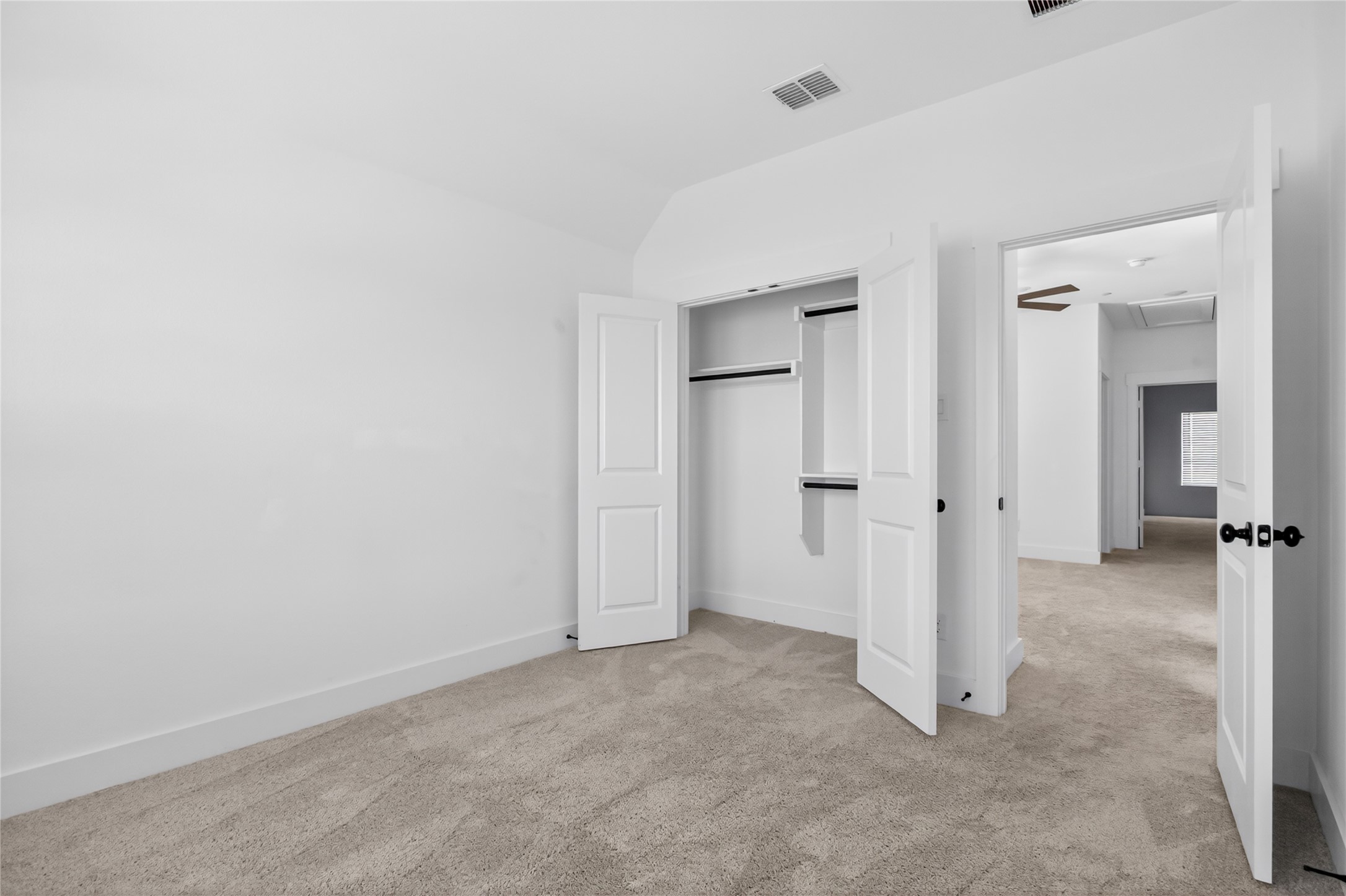 7613 Reis Lane