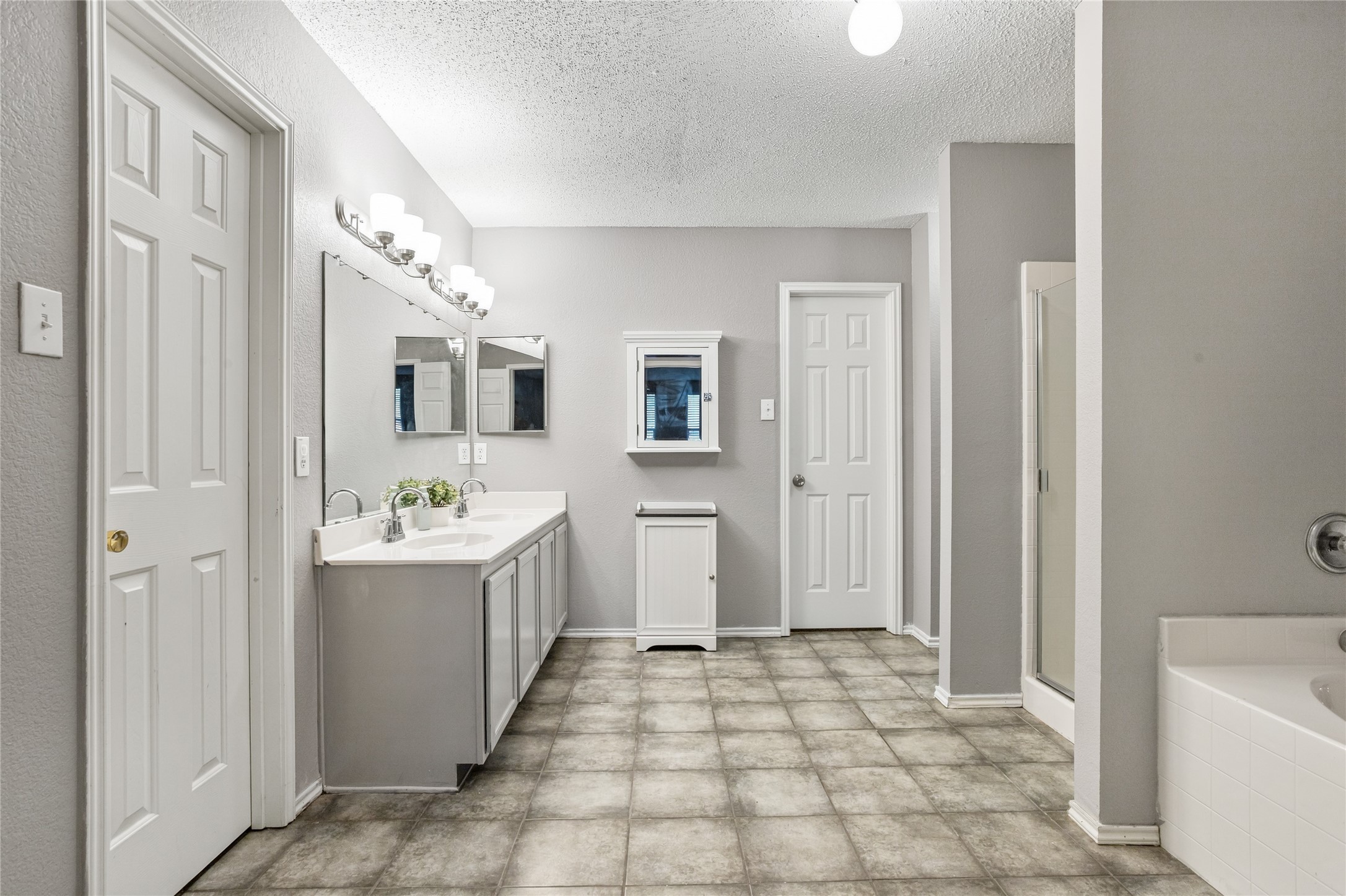 1856 Lariat Drive