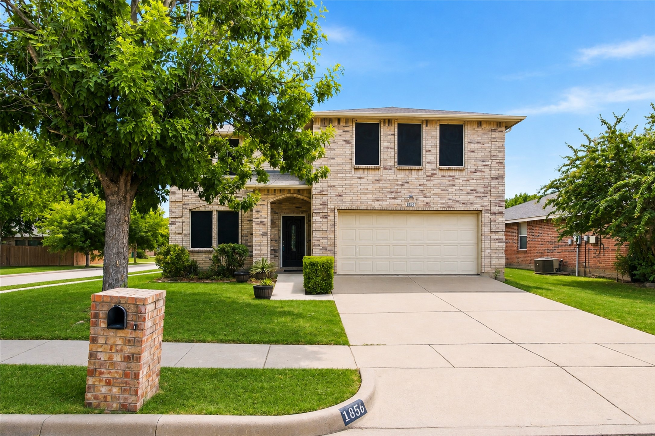 1856 Lariat Drive