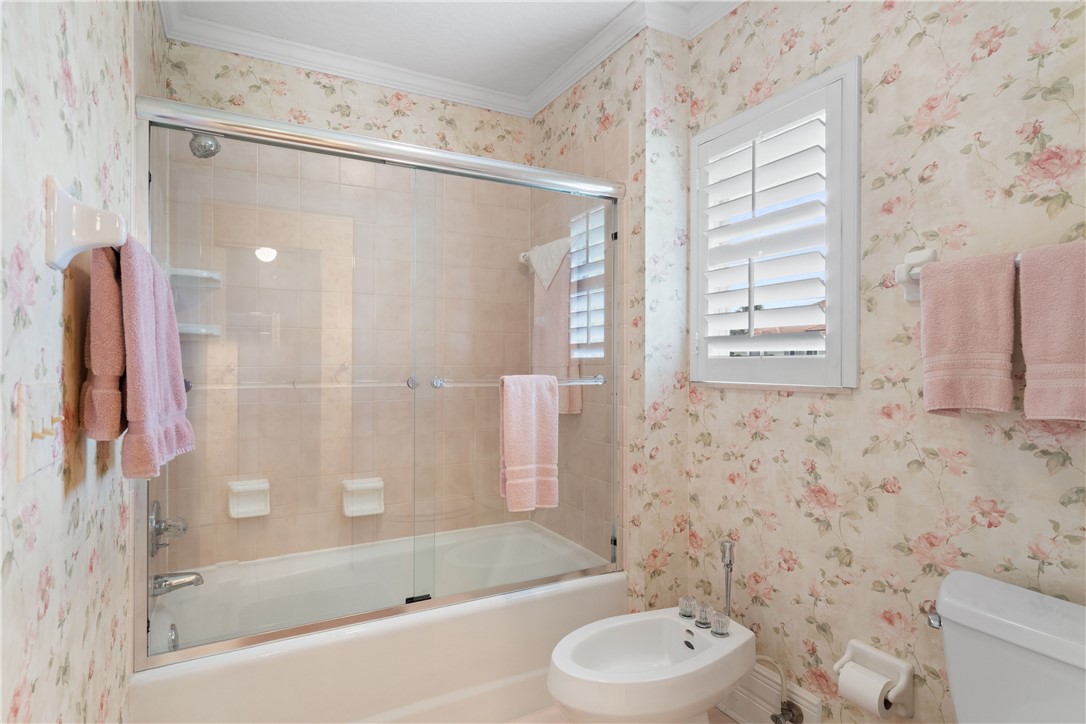 1065 Crescent Beach Road