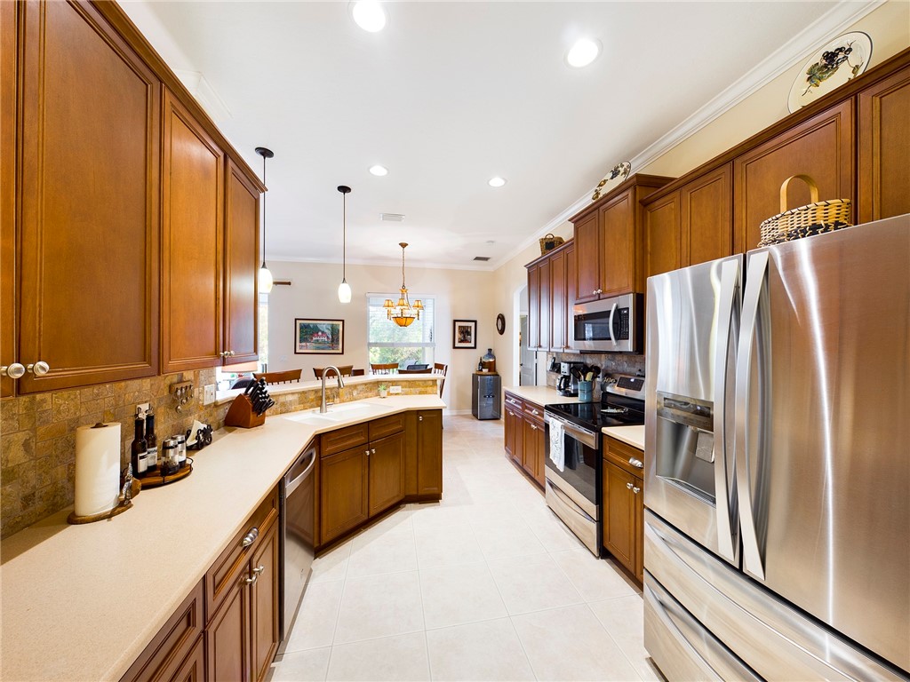 689 Brush Foot Drive