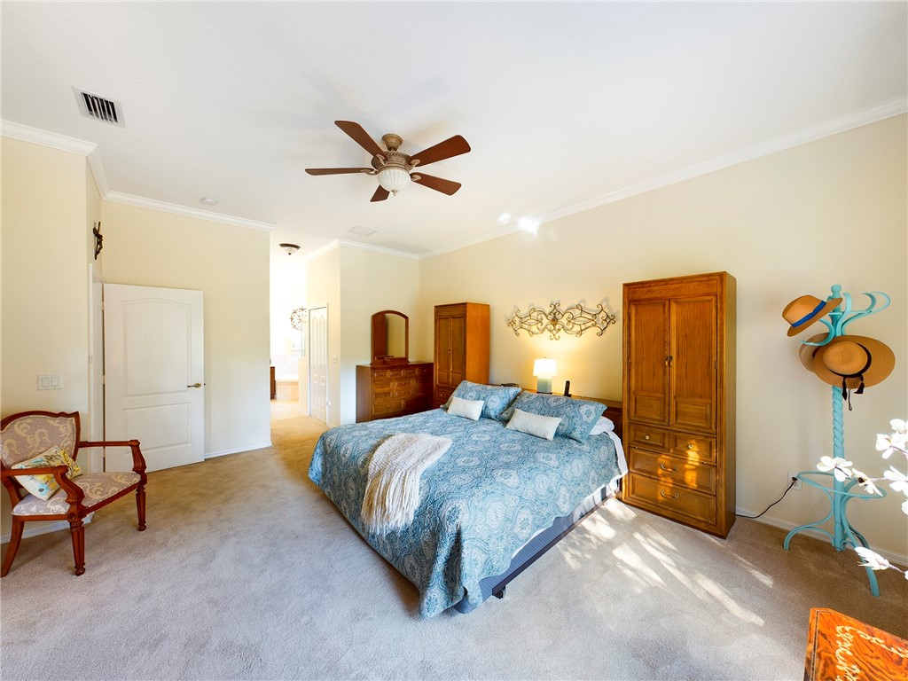 689 Brush Foot Drive