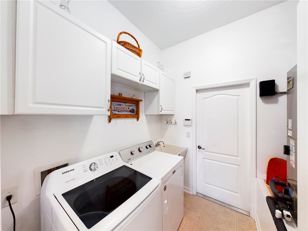 689 Brush Foot Drive